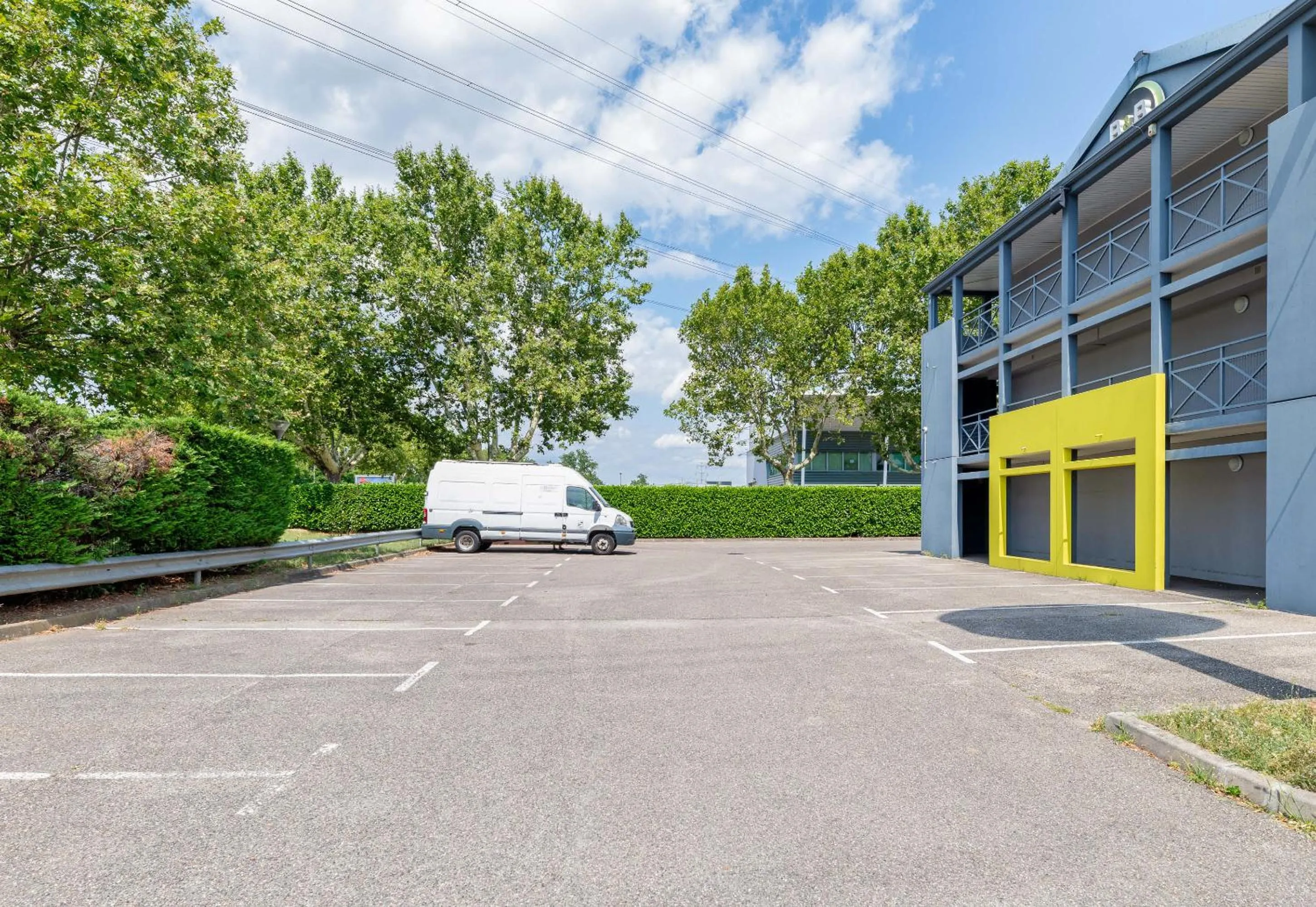 Parking in B&B HOTEL Lyon St Priest