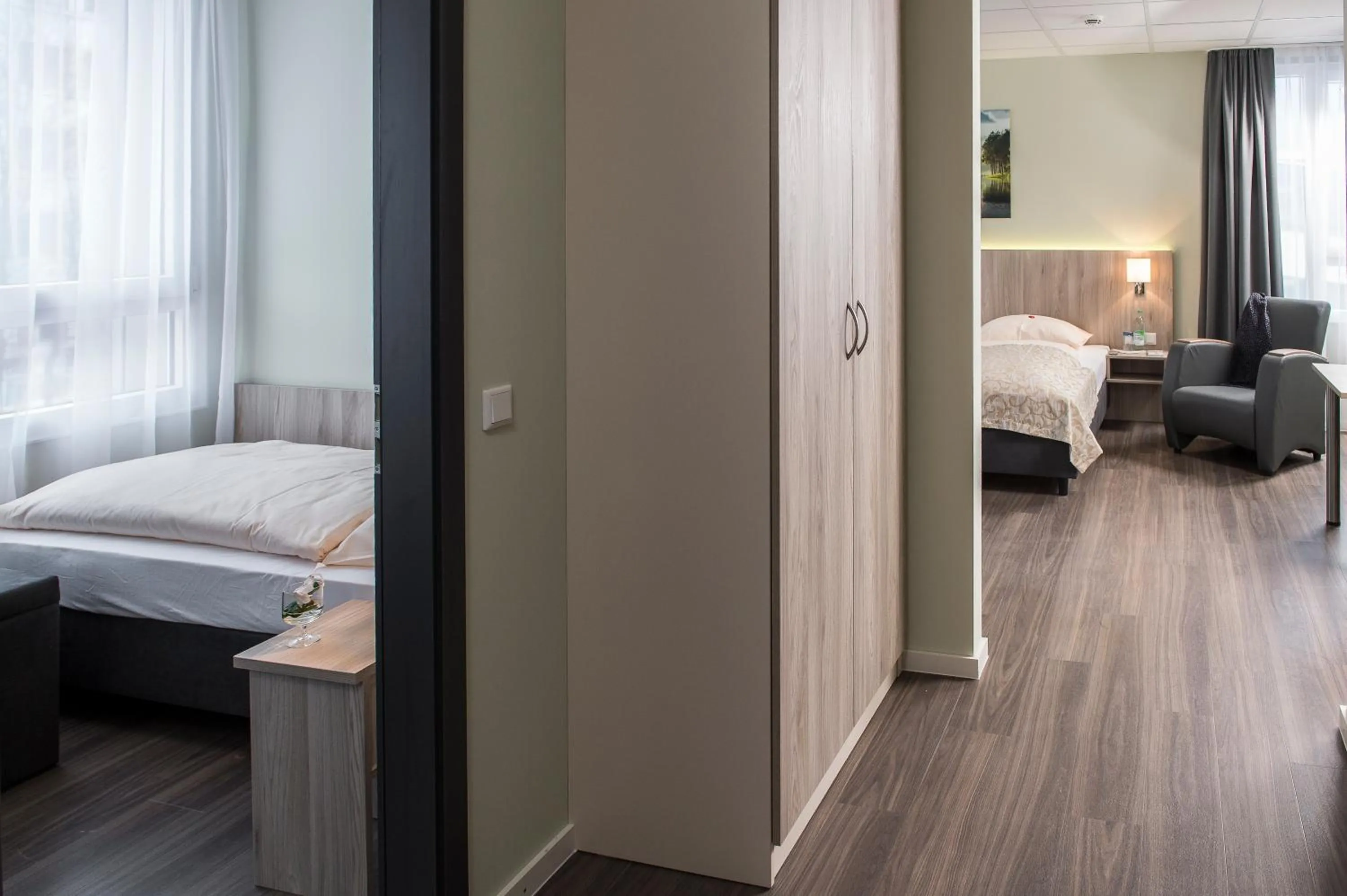 Photo of the whole room, Bed in SVG Boardinghaus