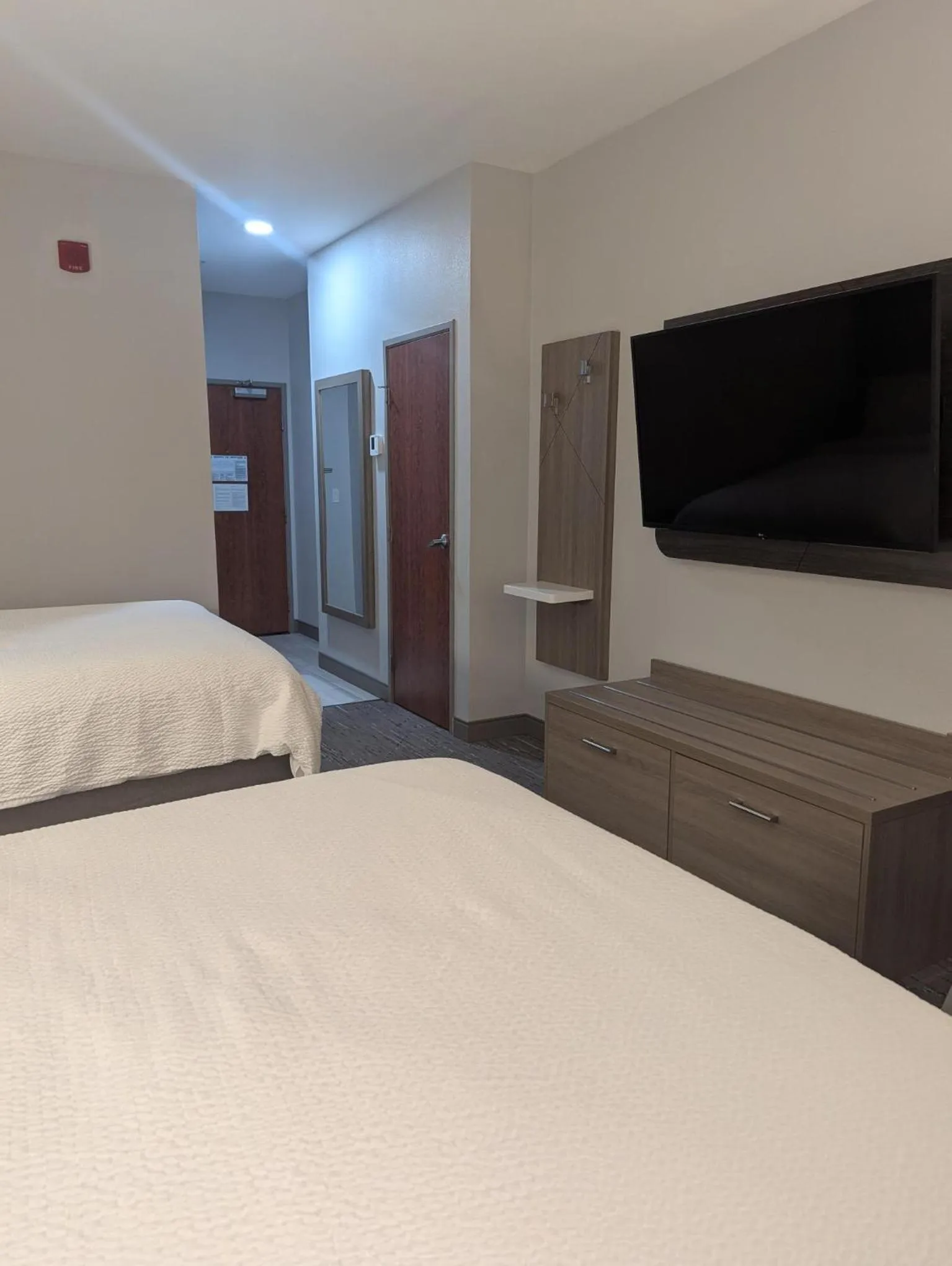 Bedroom, Bed in Holiday Inn Express Hotel & Suites Loveland by IHG