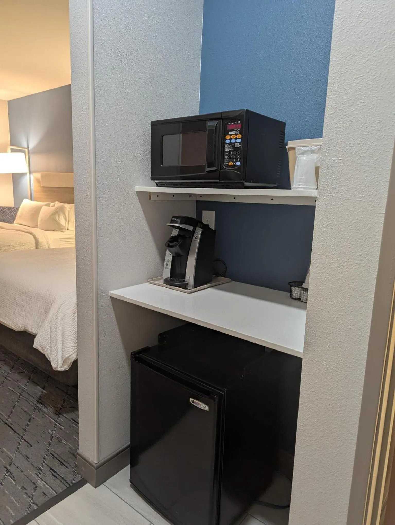 Bedroom, Bed in Holiday Inn Express Hotel & Suites Loveland by IHG