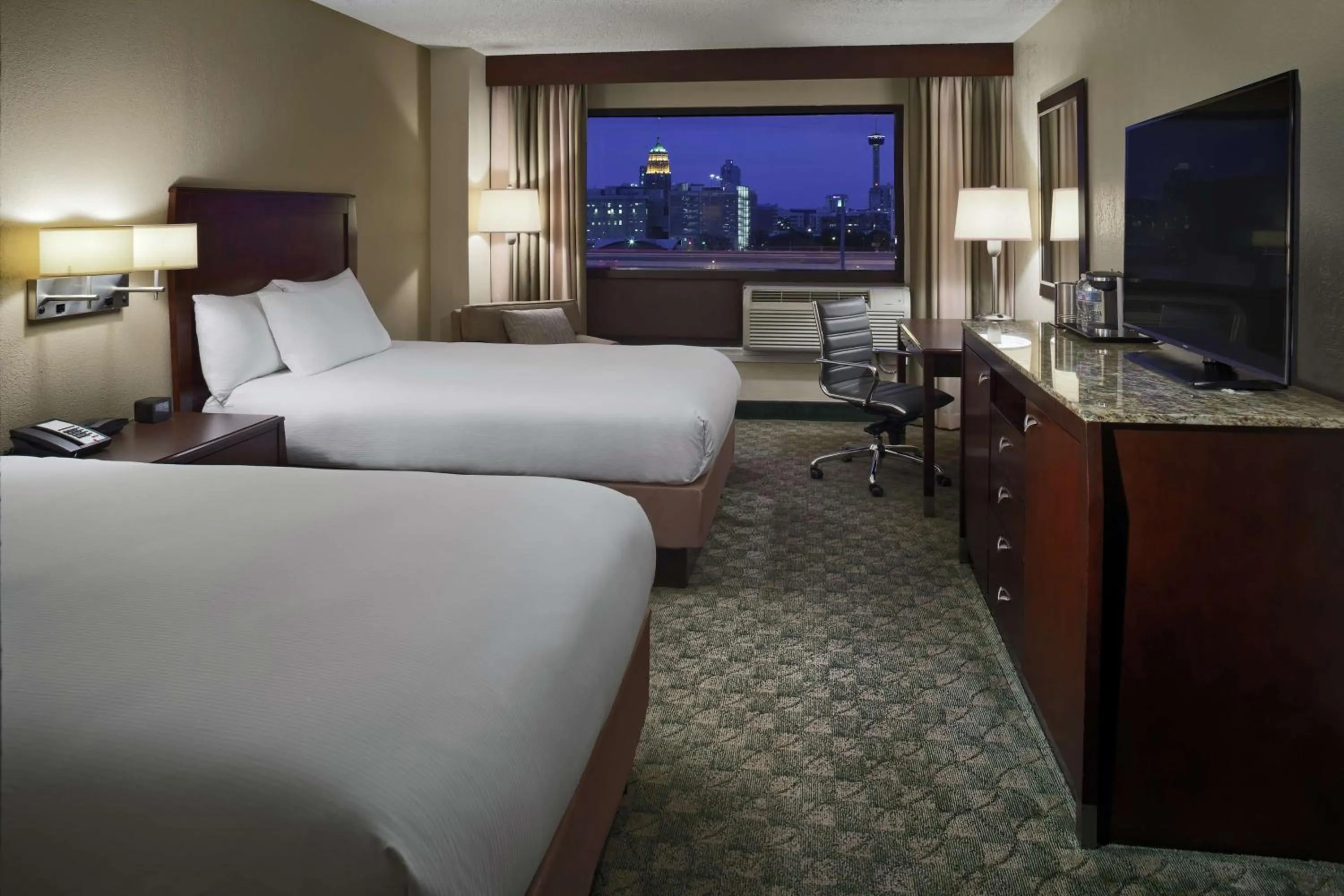 Bed in DoubleTree by Hilton San Antonio Downtown