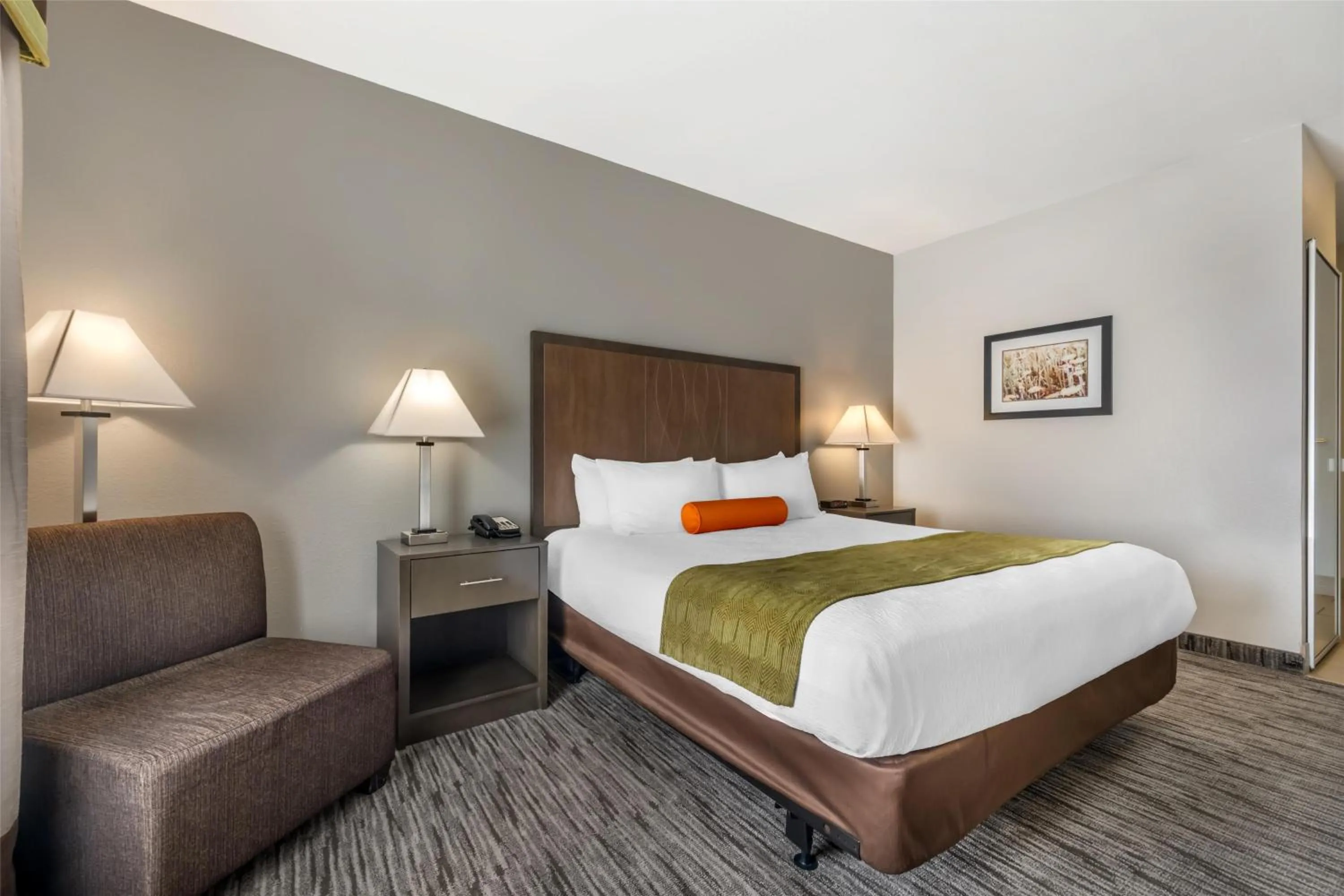 Bedroom in Best Western Plus Liberal Hotel & Suites