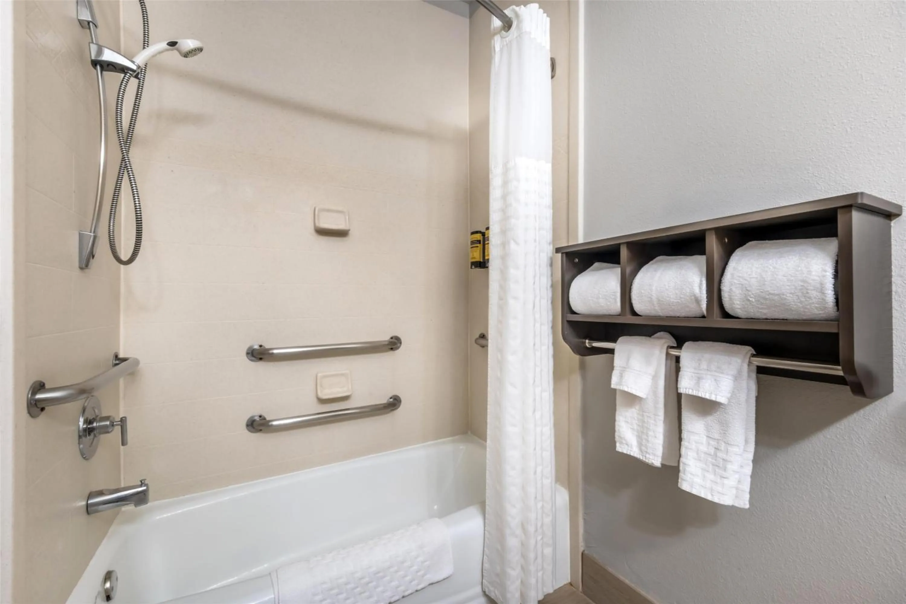 Bathroom in Best Western Plus Liberal Hotel & Suites