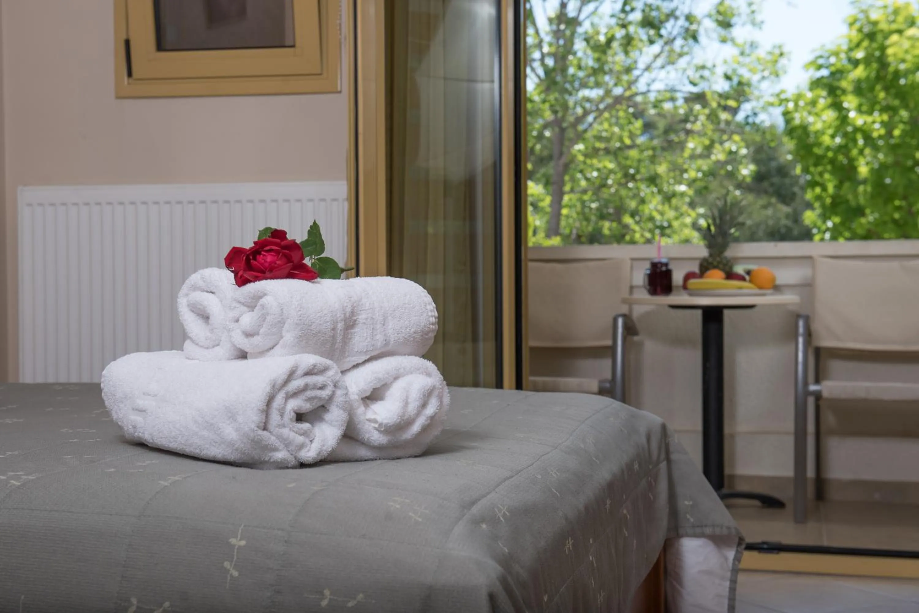 Bed in Sun Rise Hotel Apartments