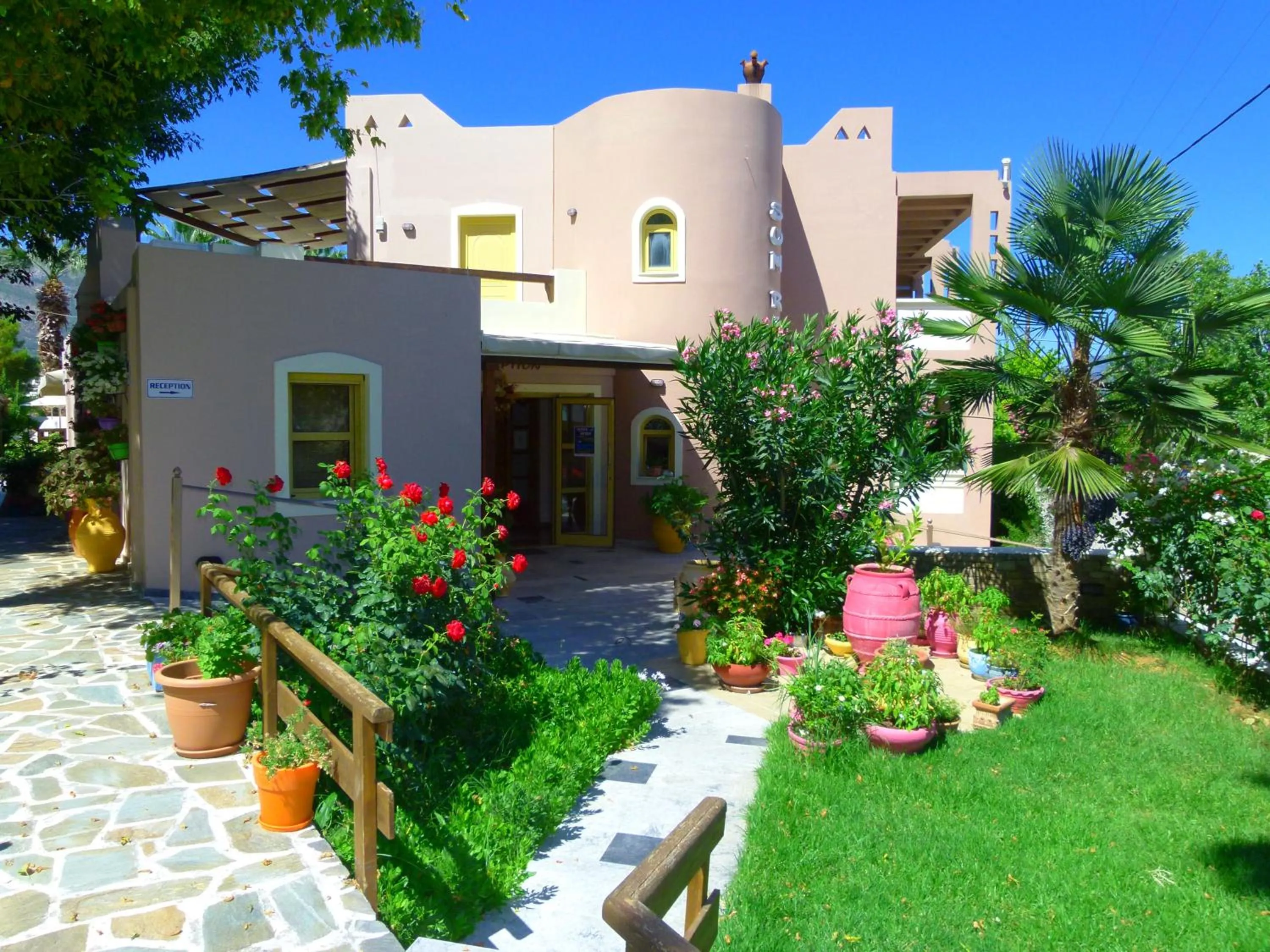 Lobby or reception in Sun Rise Hotel Apartments