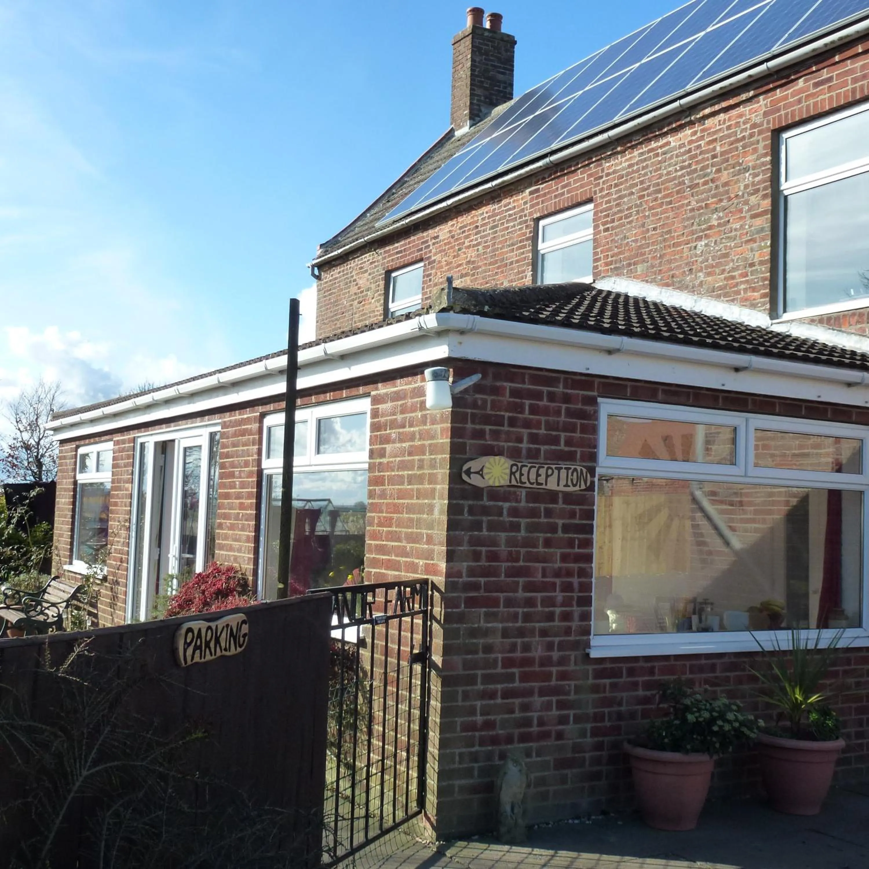 Facade/entrance in Manor Farm Stay