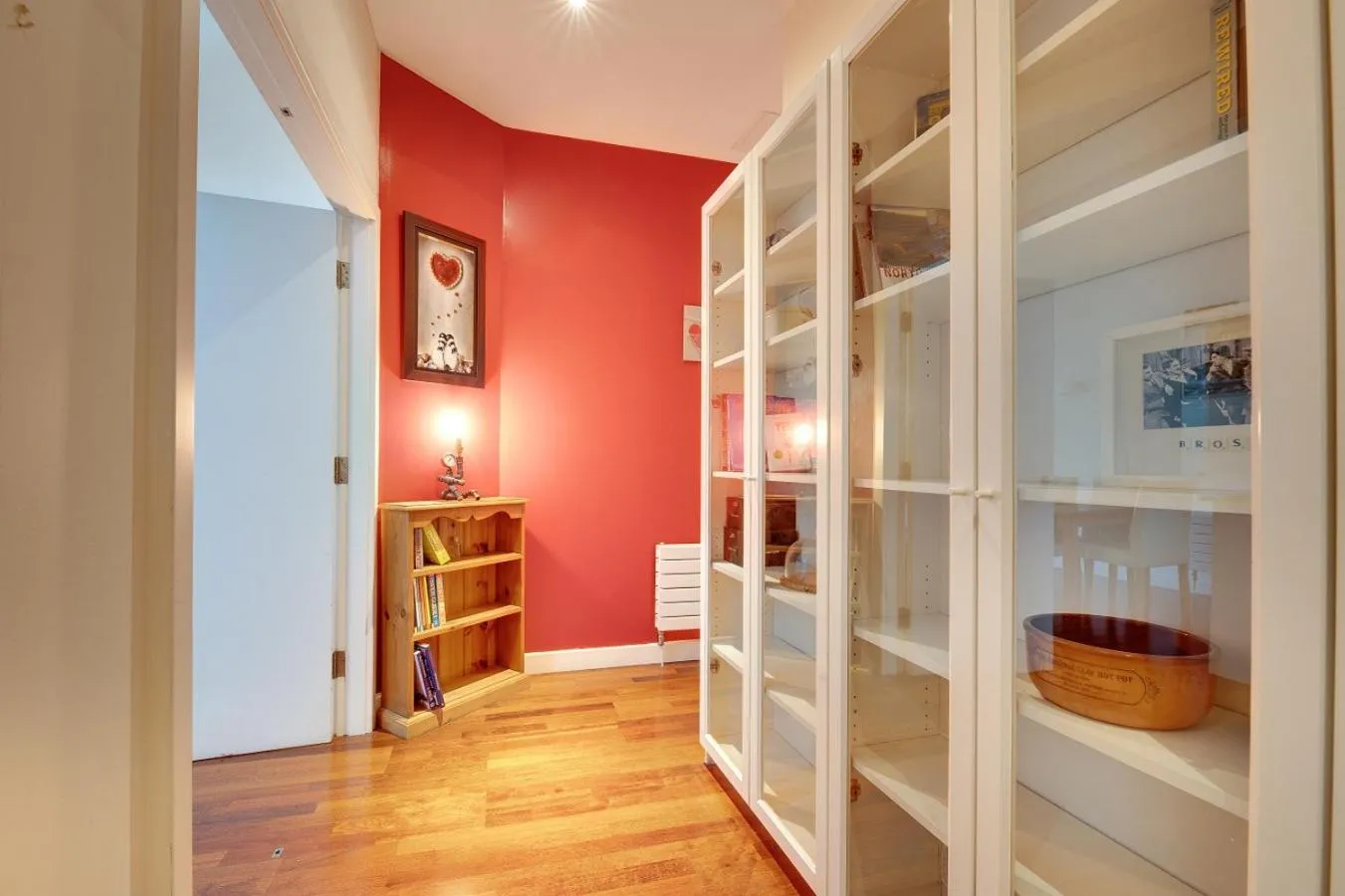 Living room, Bed in Week2week Fantastic 1 Bed Apartment Newcastle Centre