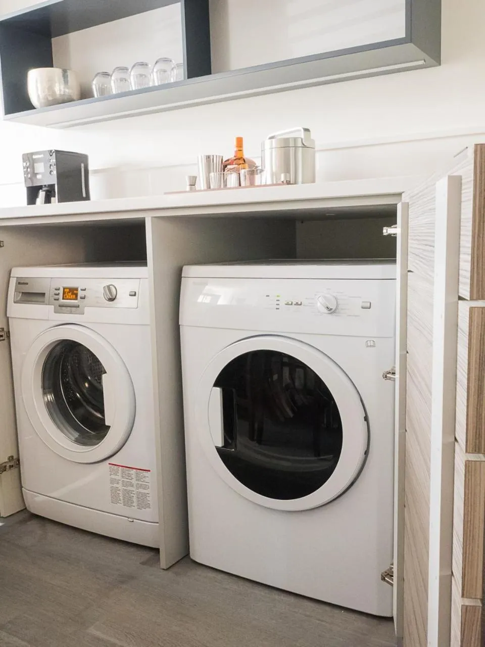 Kitchen or kitchenette in North Harbor Montauk