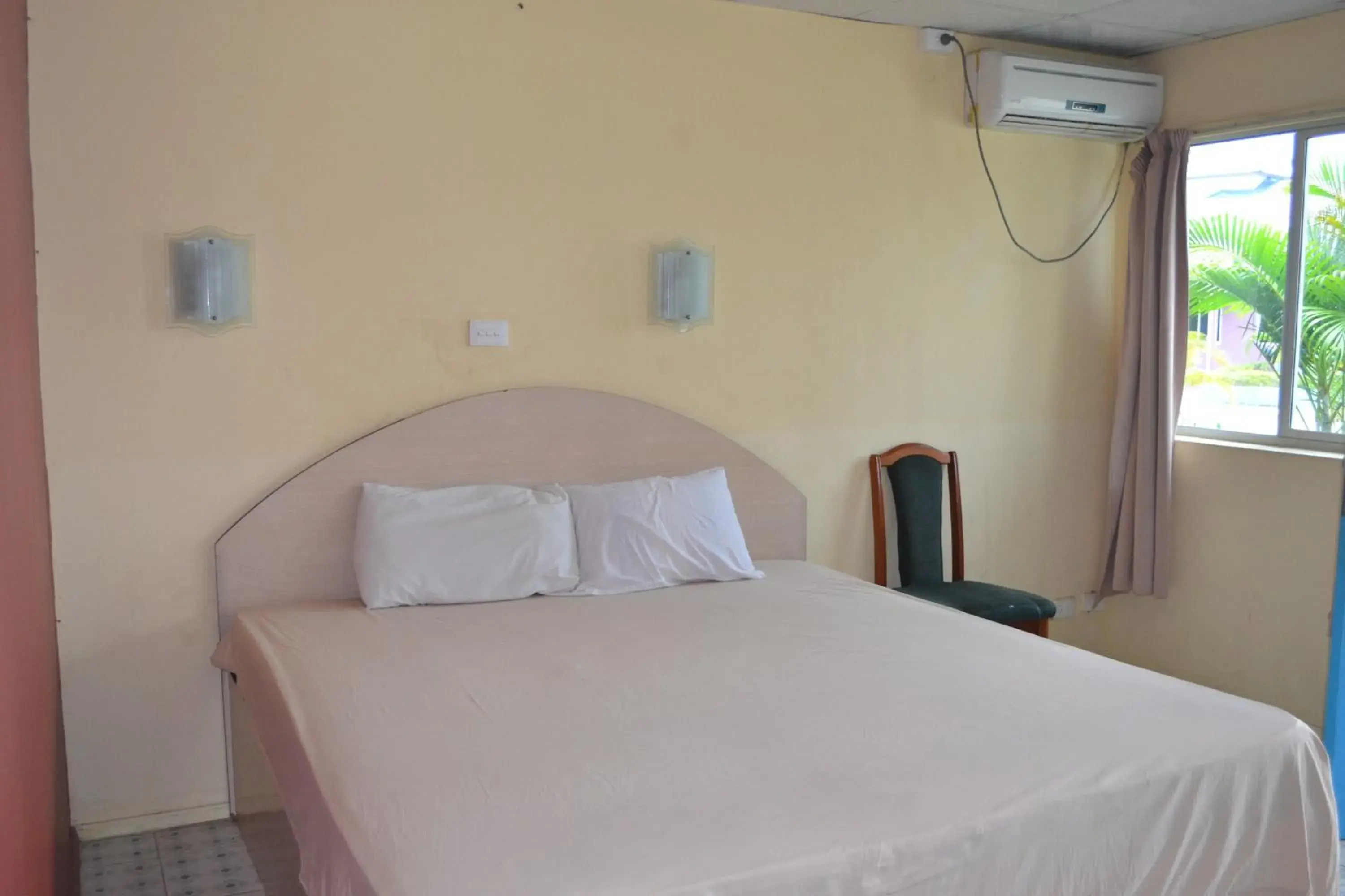 Standard Double Room in Funworld Plaza Hotel Standard Double Room in Funworld Plaza Hotel