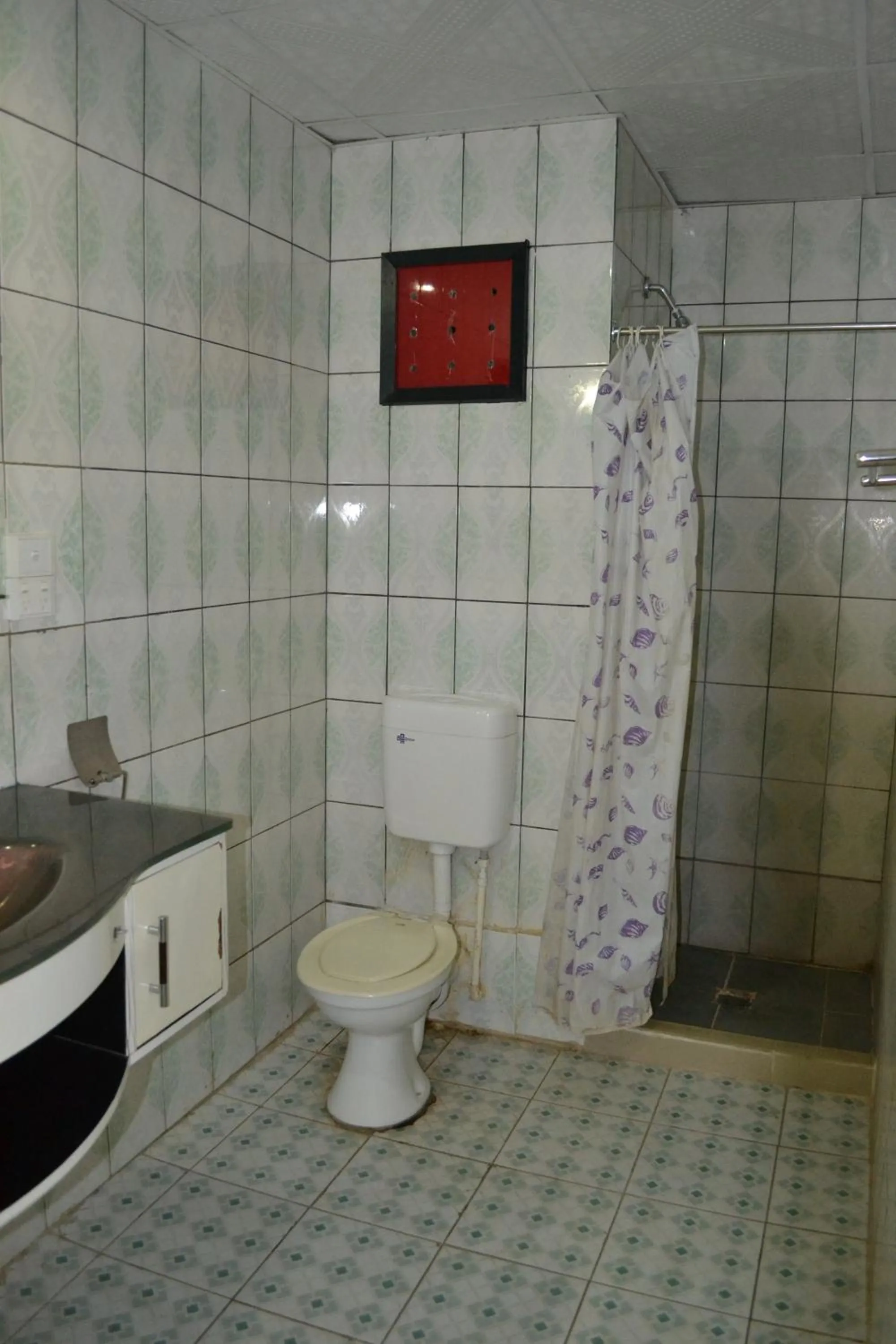 Bathroom in Funworld Plaza Hotel