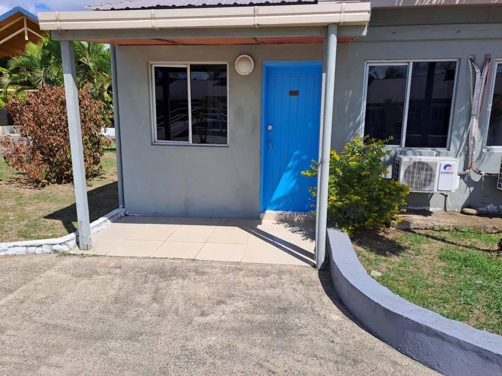 Property building in Funworld Plaza Hotel