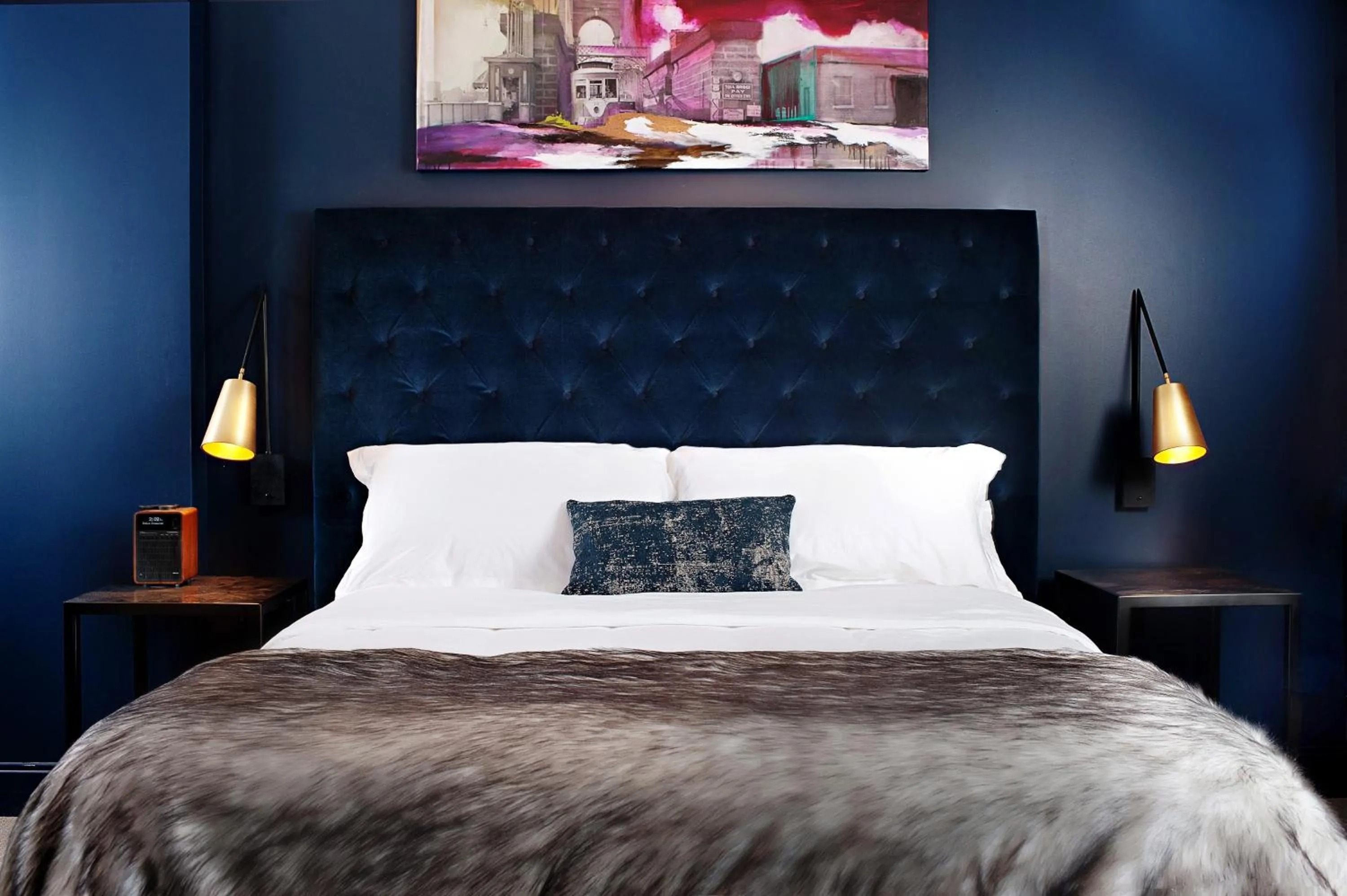 Bedroom, Bed in Hotel Covington Cincinnati Riverfront