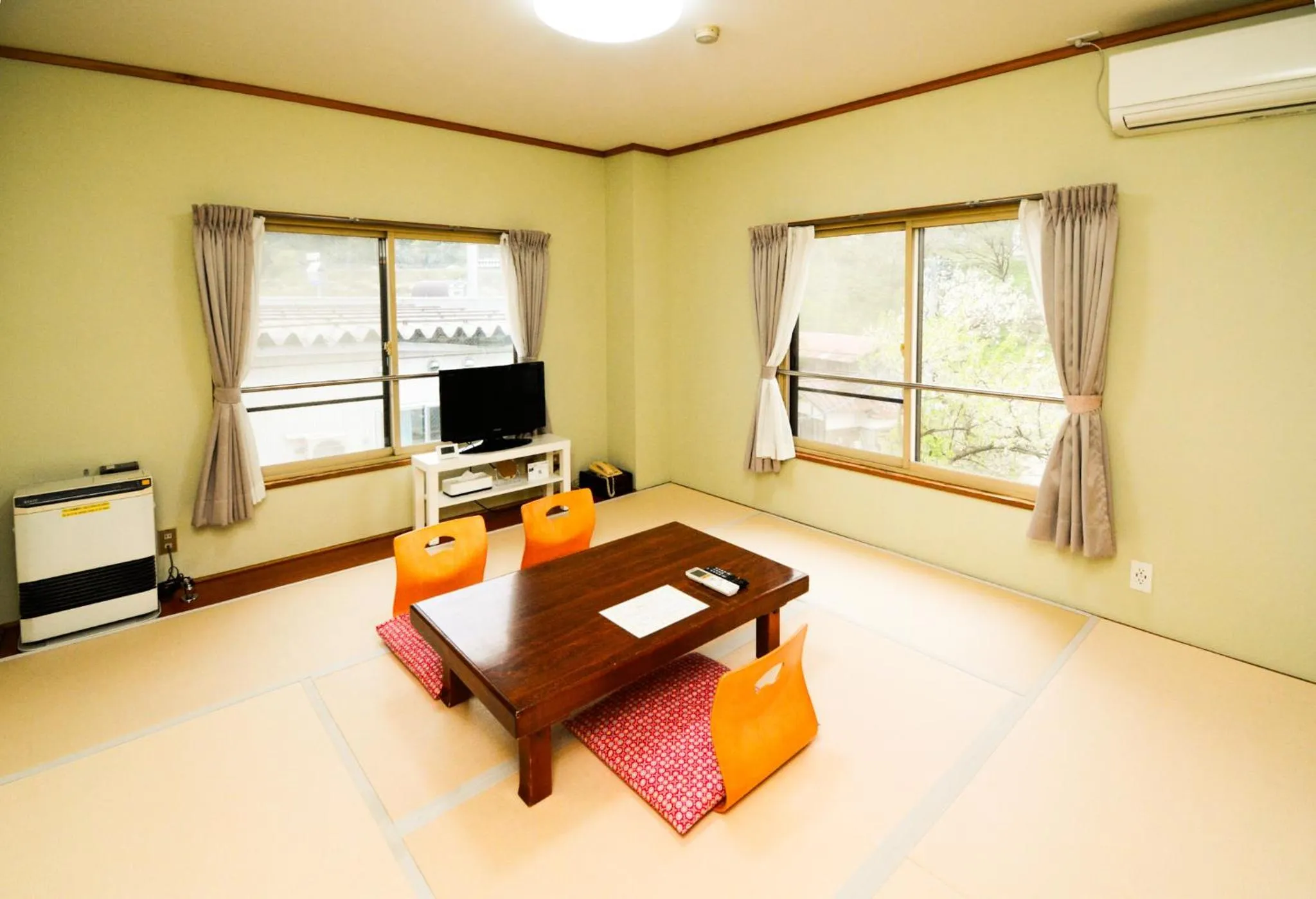 Photo of the whole room in Belle Vue Nishiura