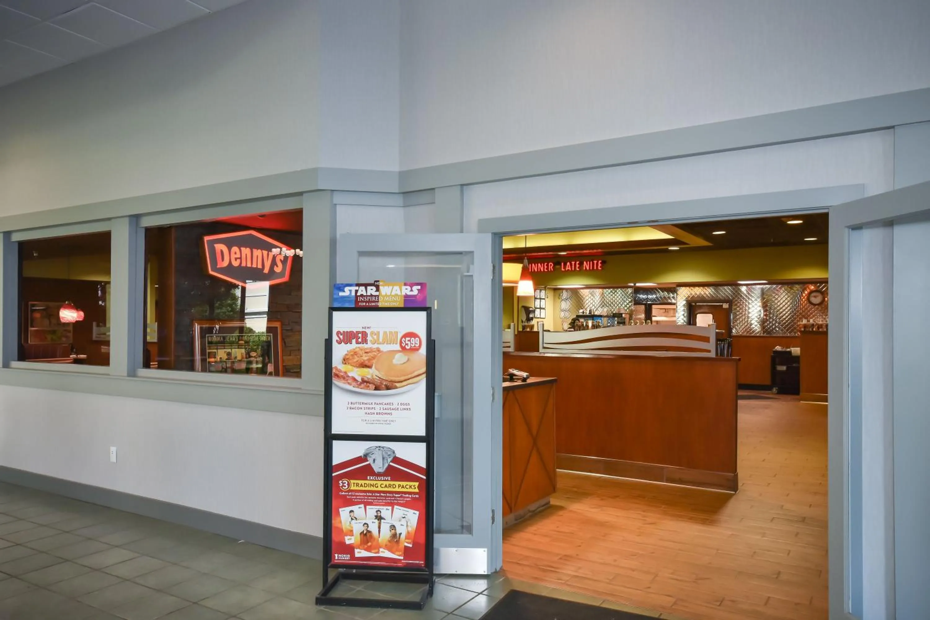 Restaurant/places to eat in Holiday Inn Lumberton by IHG