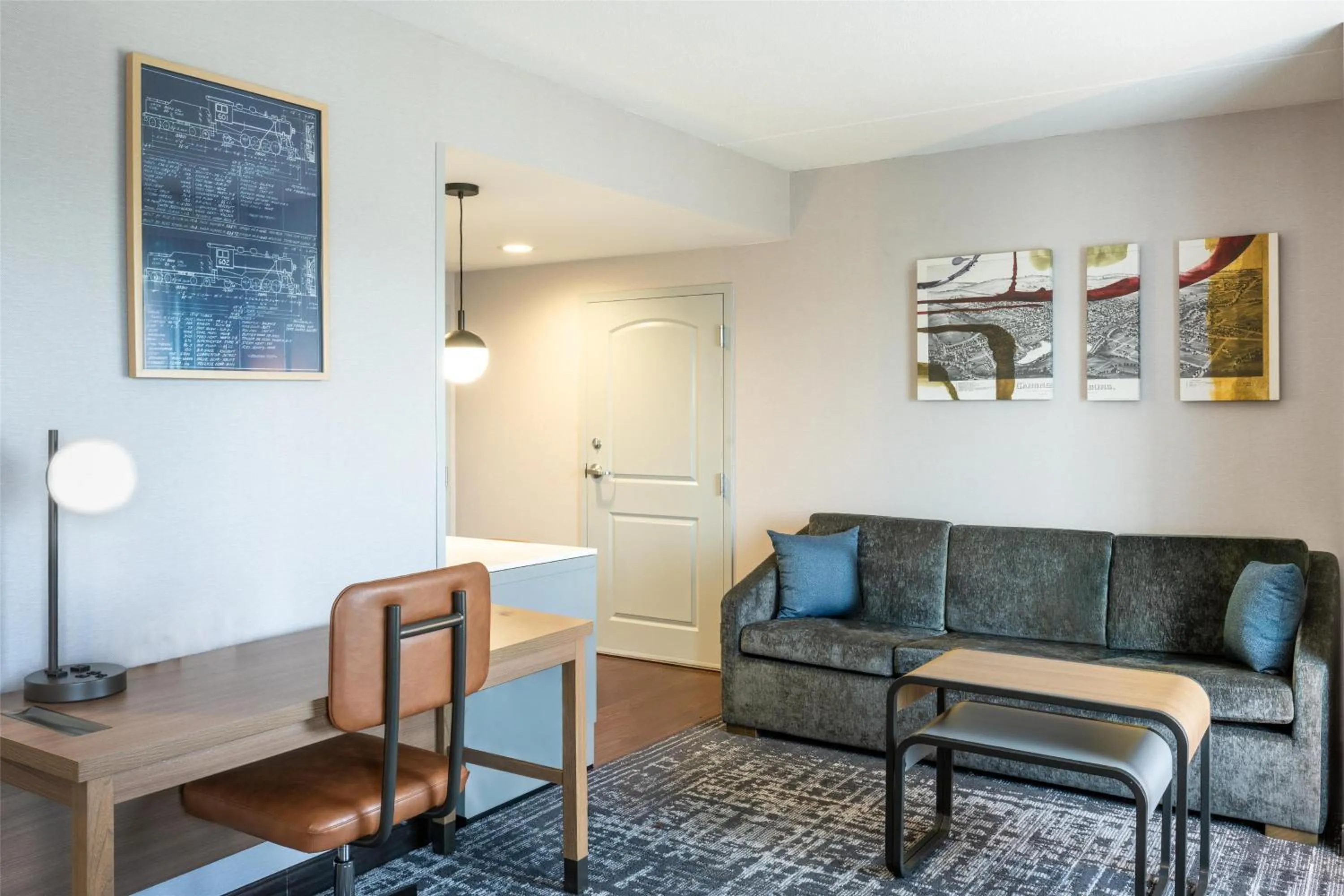 Living room in Homewood Suites by Hilton Pittsburgh-Southpointe