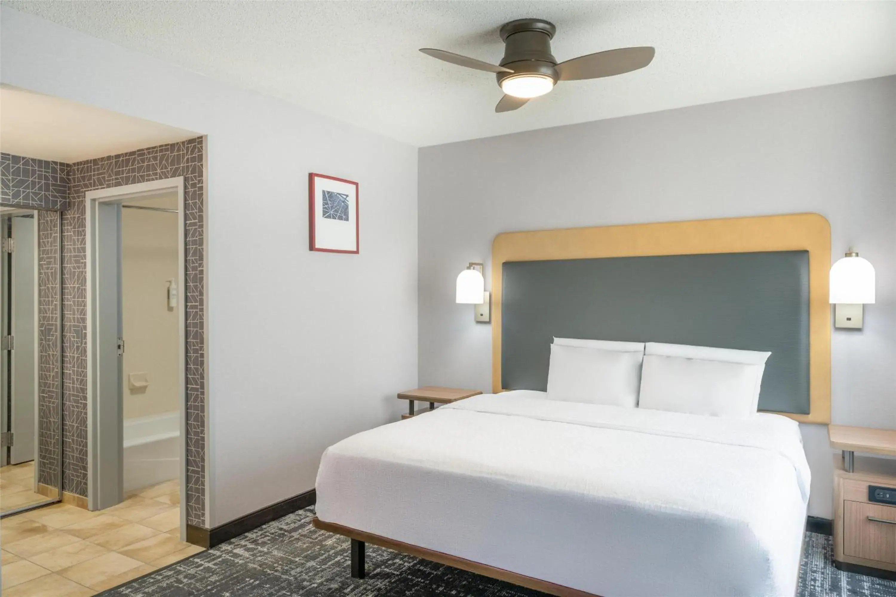 King Room - Non-Smoking in Homewood Suites by Hilton Pittsburgh-Southpointe King Room - Non-Smoking in Homewood Suites by Hilton Pittsburgh-Southpointe