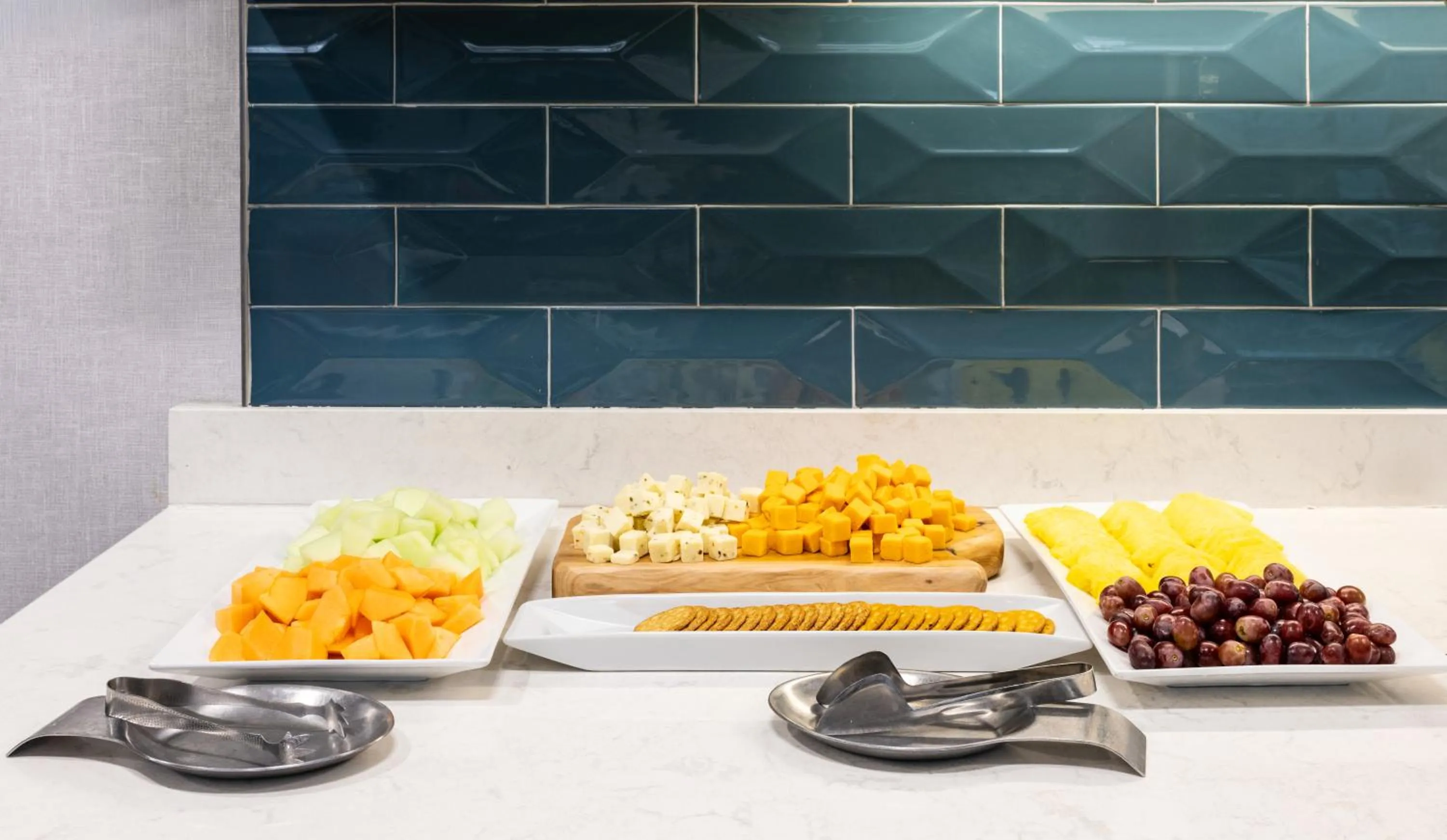 Food and drinks in Homewood Suites by Hilton Pittsburgh-Southpointe