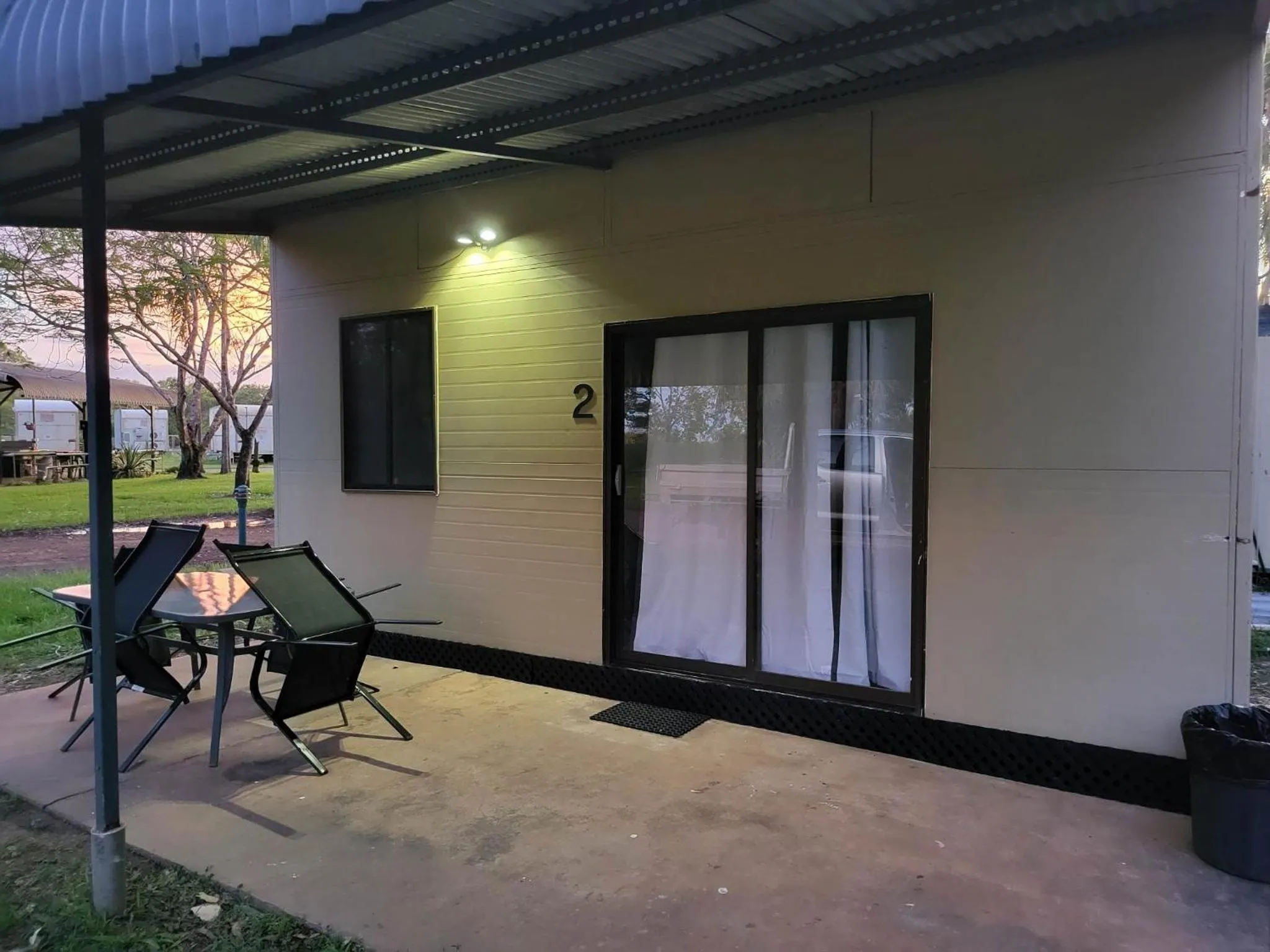Patio in AAOK Lakes Resort and Caravan Park