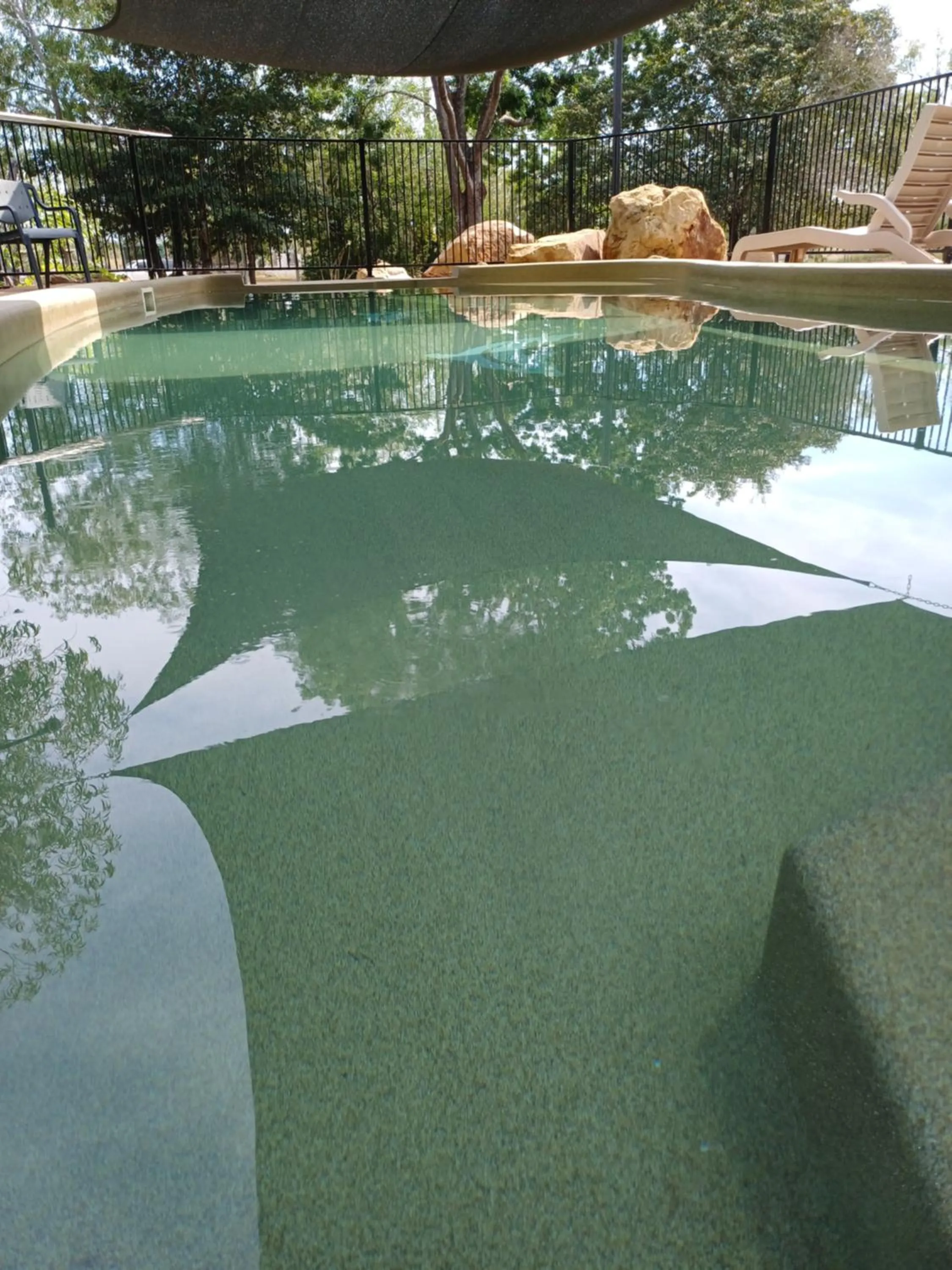 Swimming pool in AAOK Lakes Resort and Caravan Park