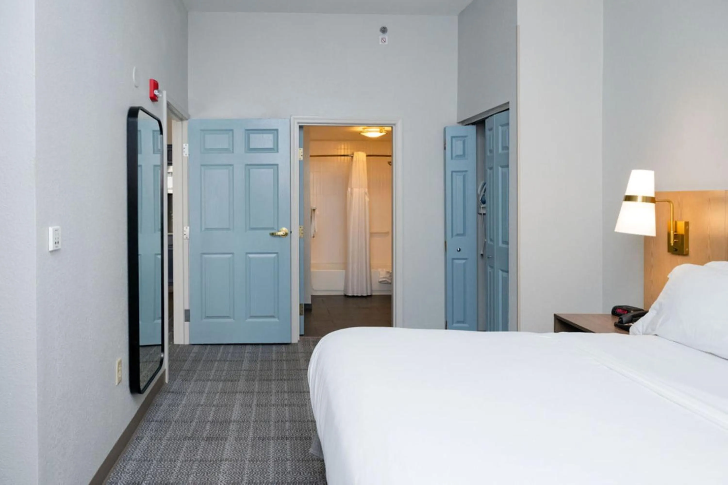 Photo of the whole room, Bed in Staybridge Suites Jackson by IHG