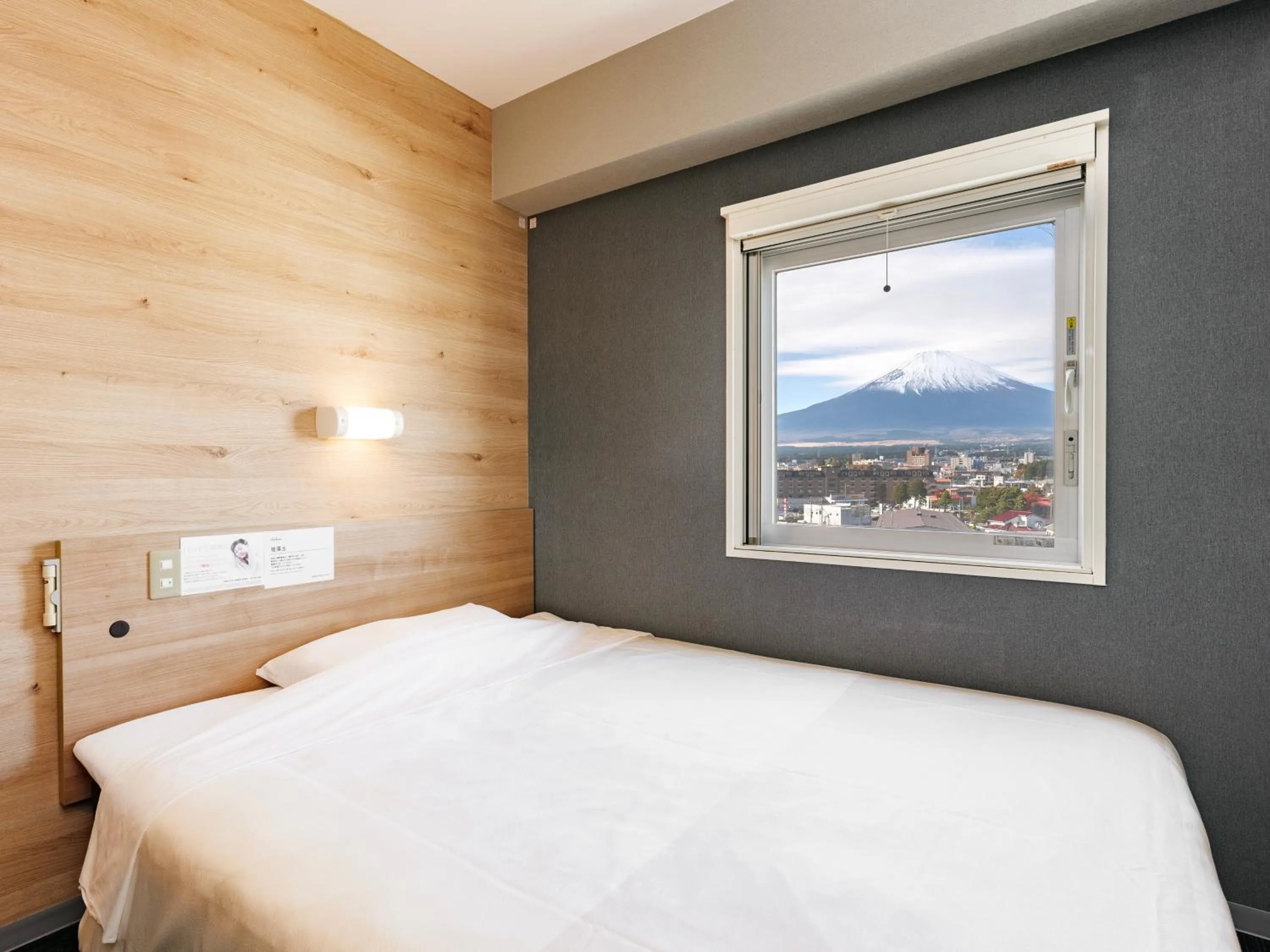 Bed in Super Hotel Gotemba 2