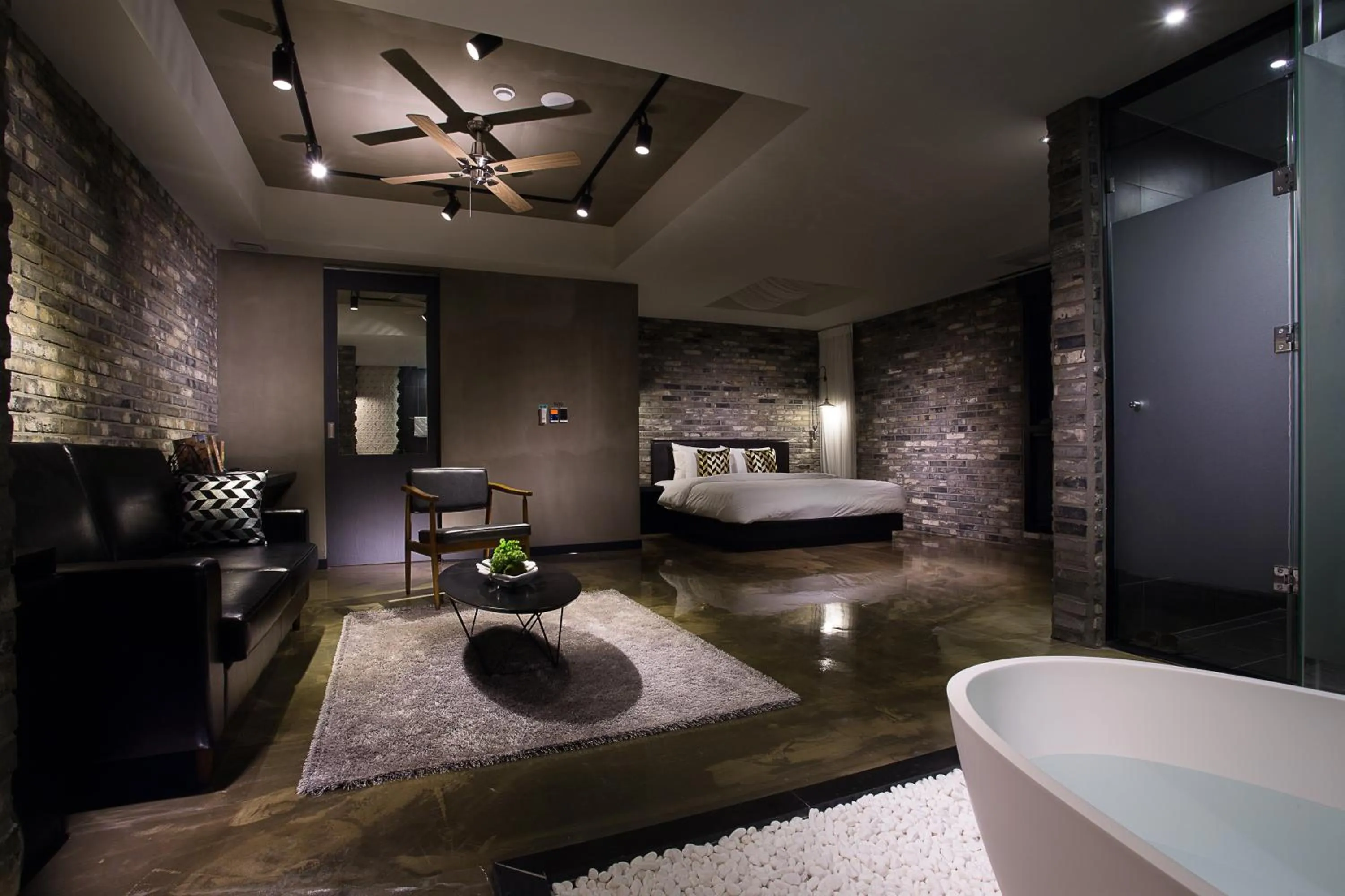 Photo of the whole room, Bed in Hotel Sienna