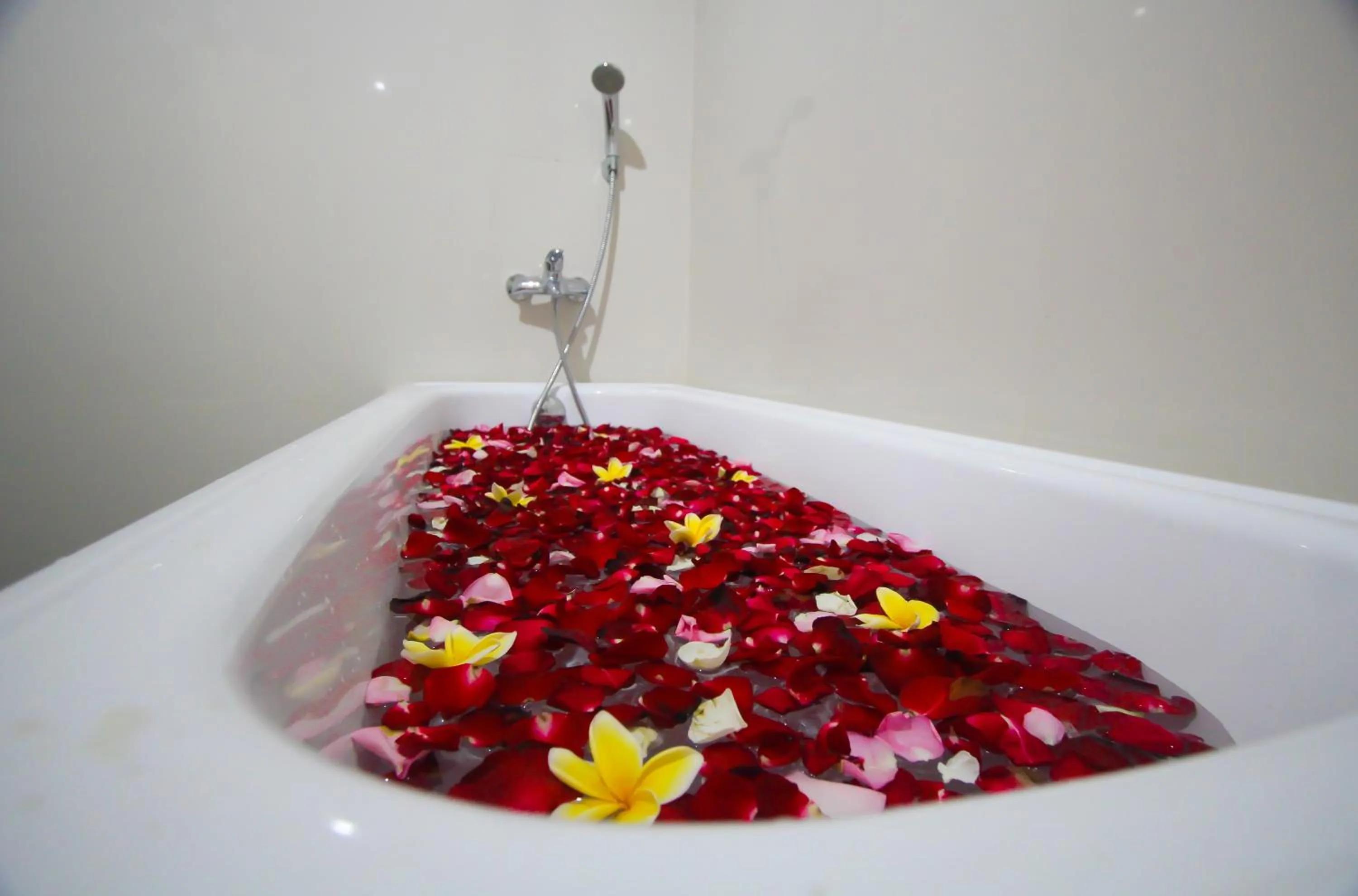 Bathroom in Batu Empug Ubud by Mahaputra