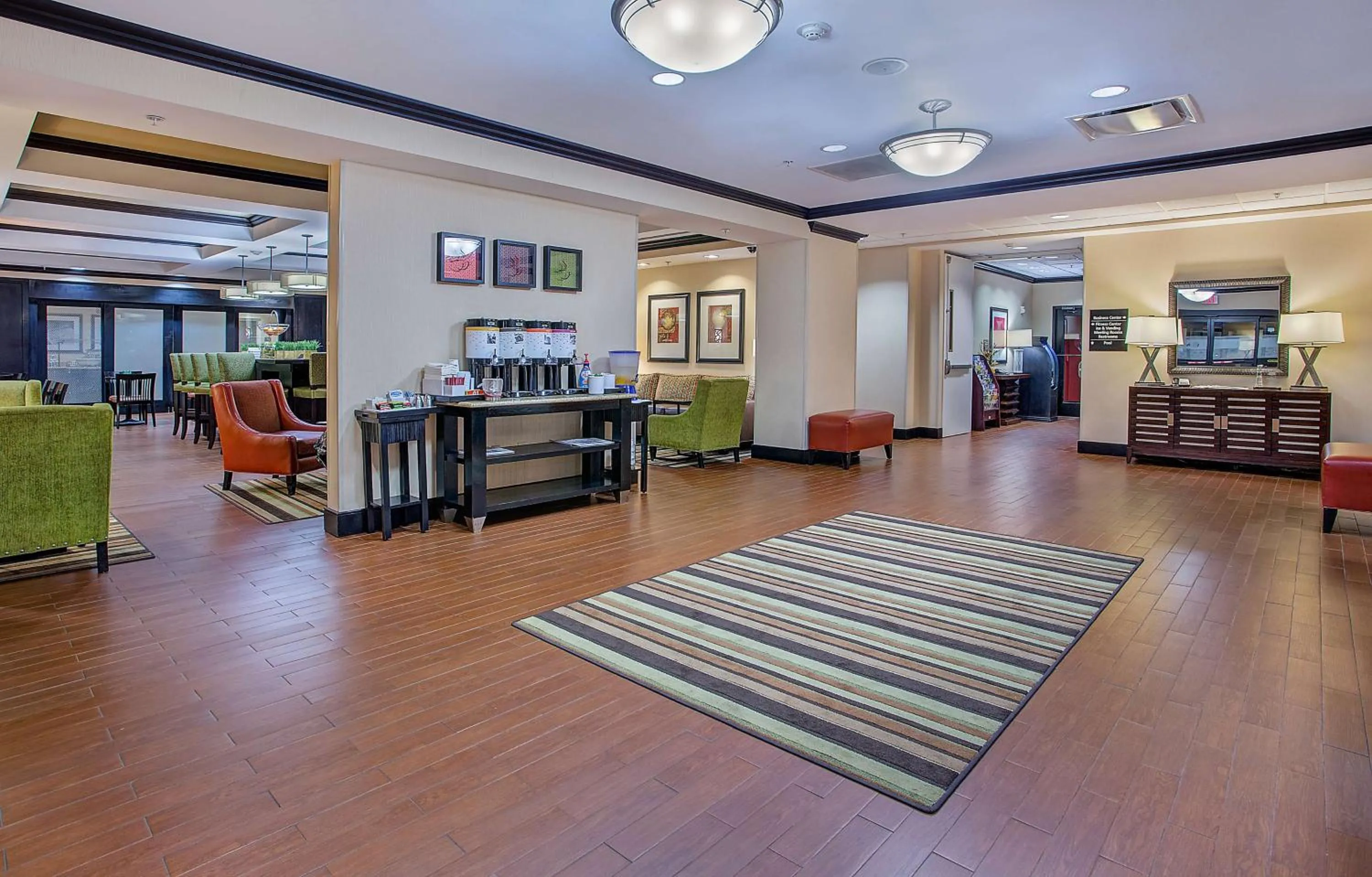 Lobby or reception in Hampton Inn Covington