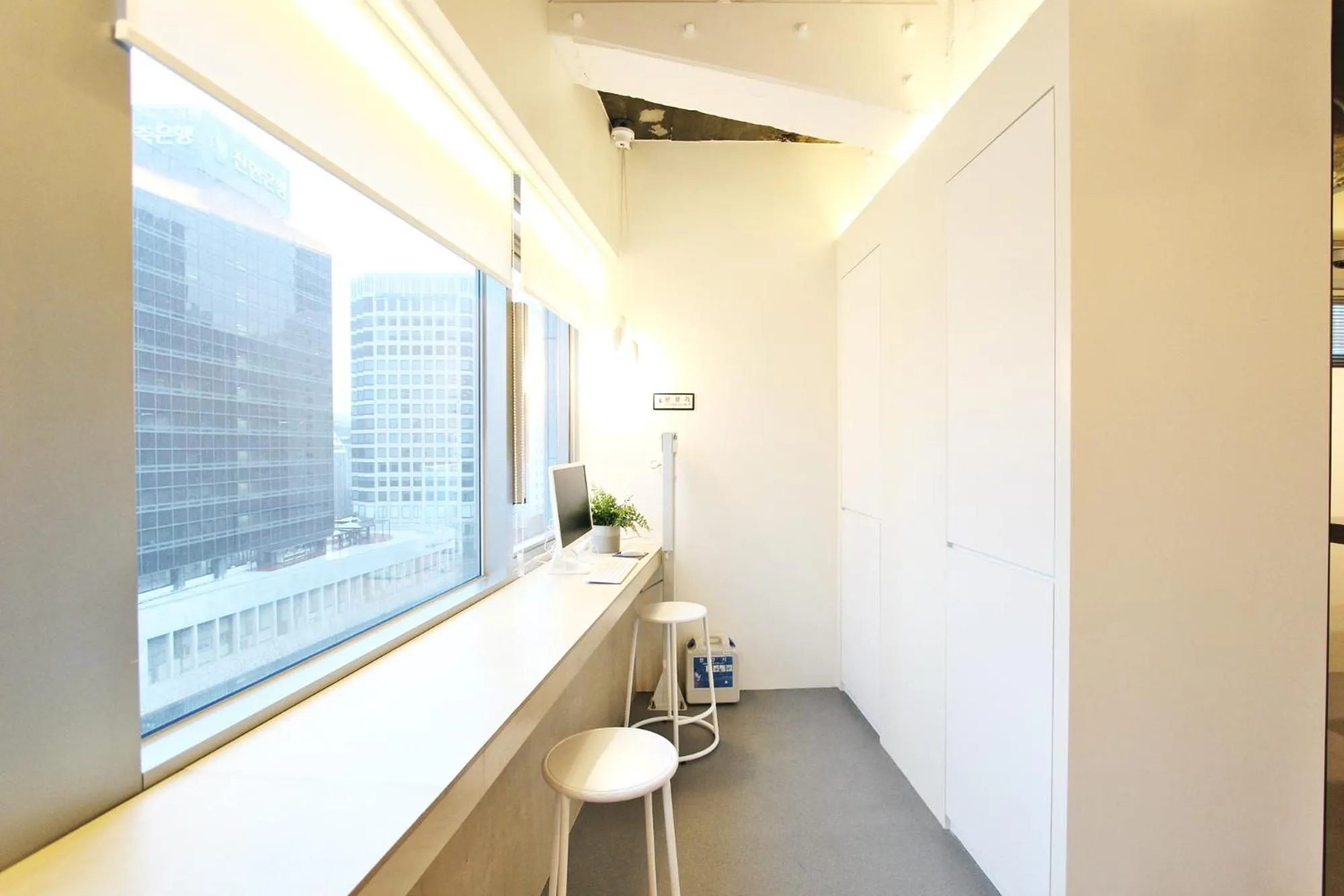 Communal lounge/ TV room in Hostel Haru