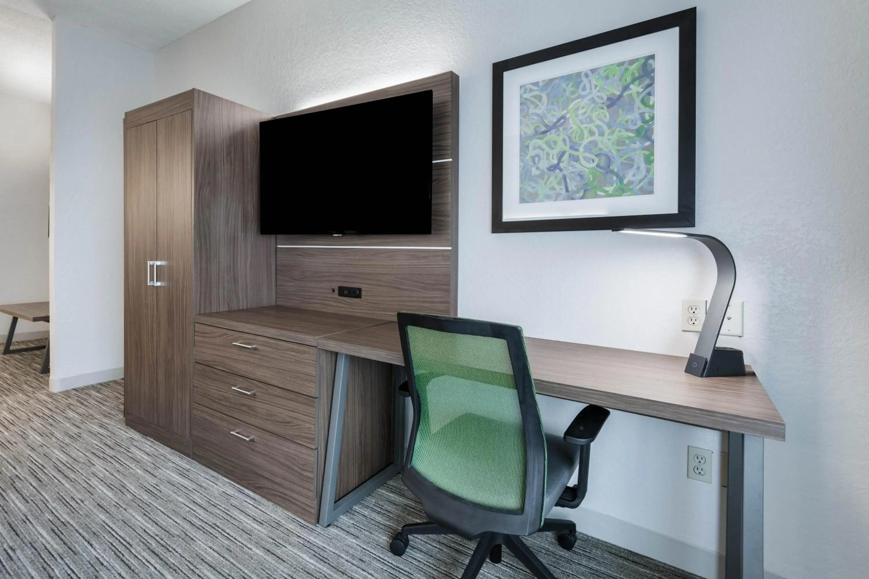 Photo of the whole room in Holiday Inn Express Hotel & Suites Jasper, an IHG Hotel