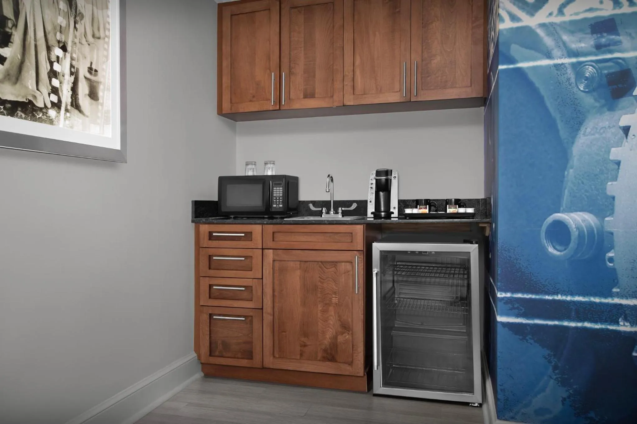 Photo of the whole room in Hotel Indigo Jacksonville-Deerwood Park by IHG