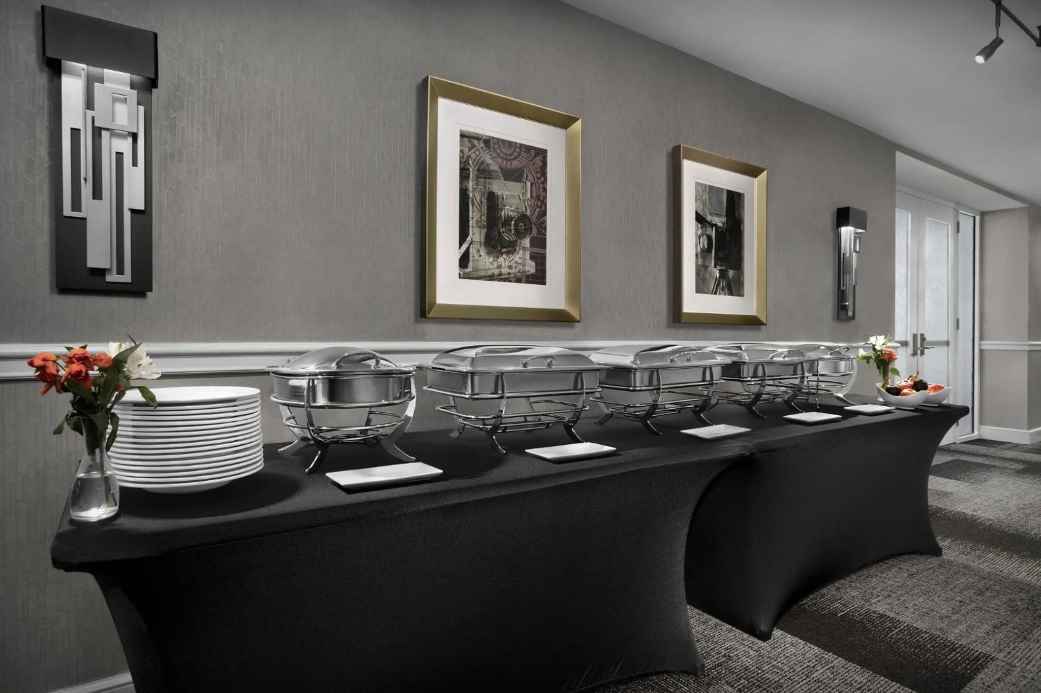 Meeting/conference room in Hotel Indigo Jacksonville-Deerwood Park by IHG