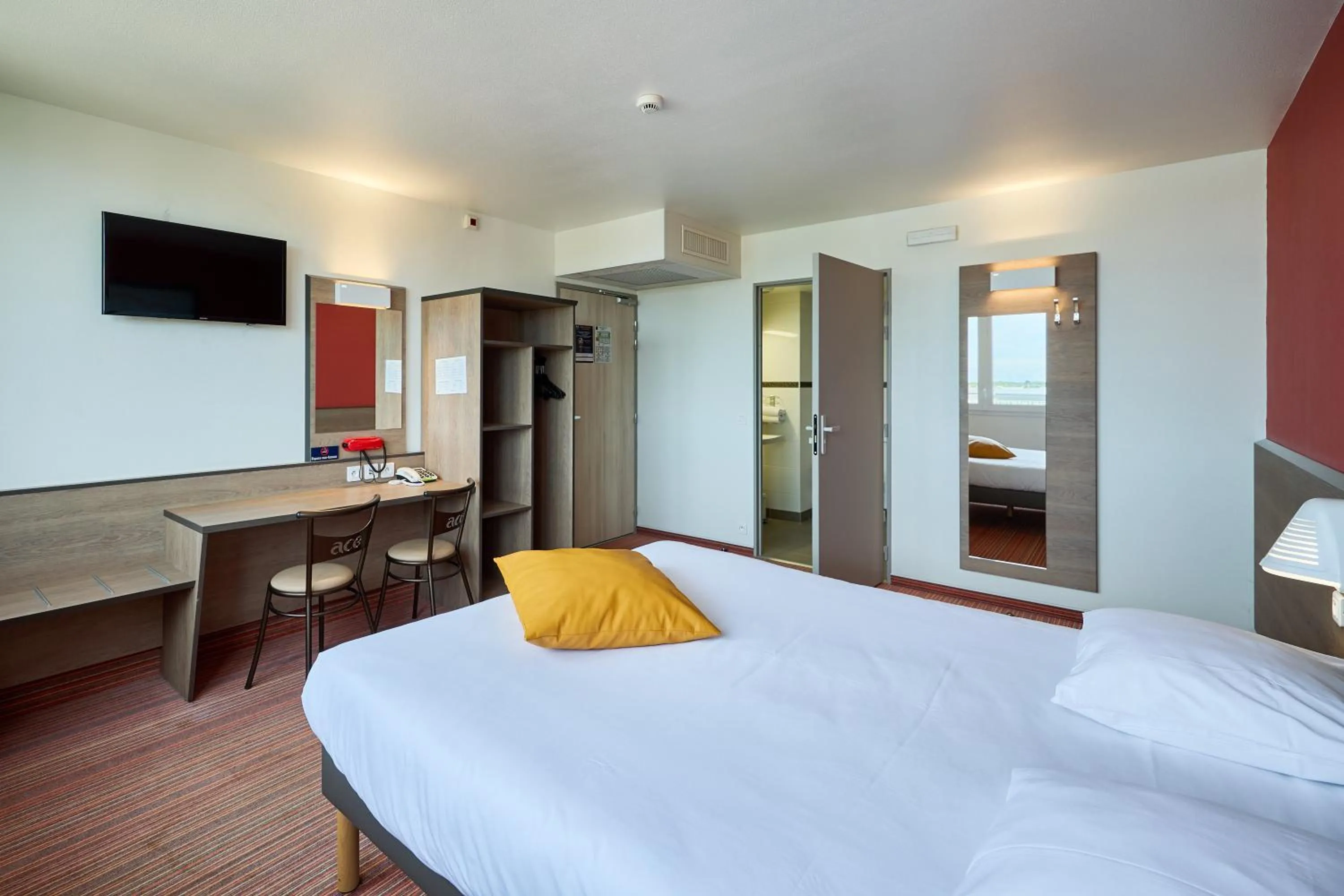 Bed in Ace Hôtel Caen Nord Mémorial