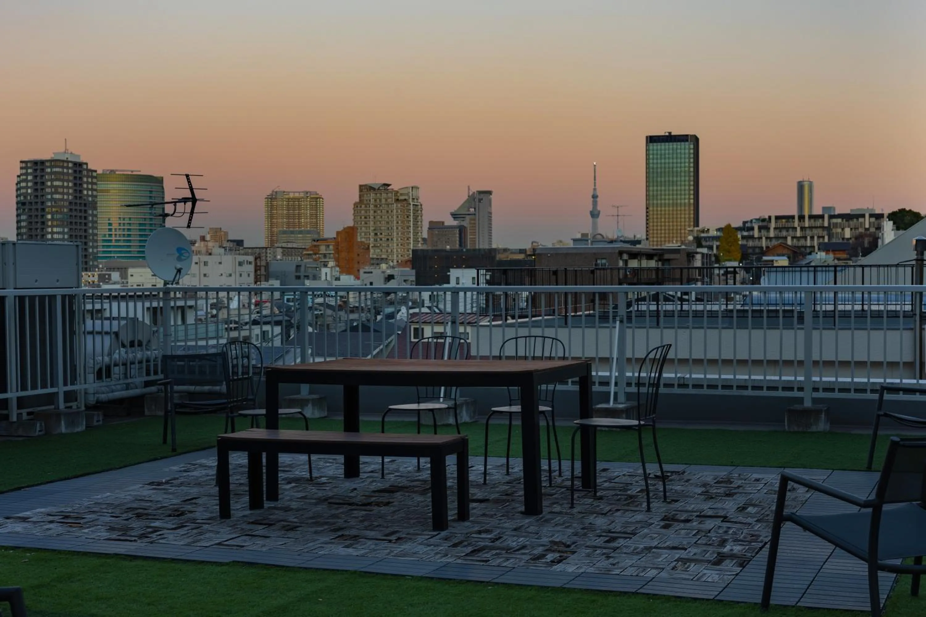 Sunset in UNPLAN Kagurazaka