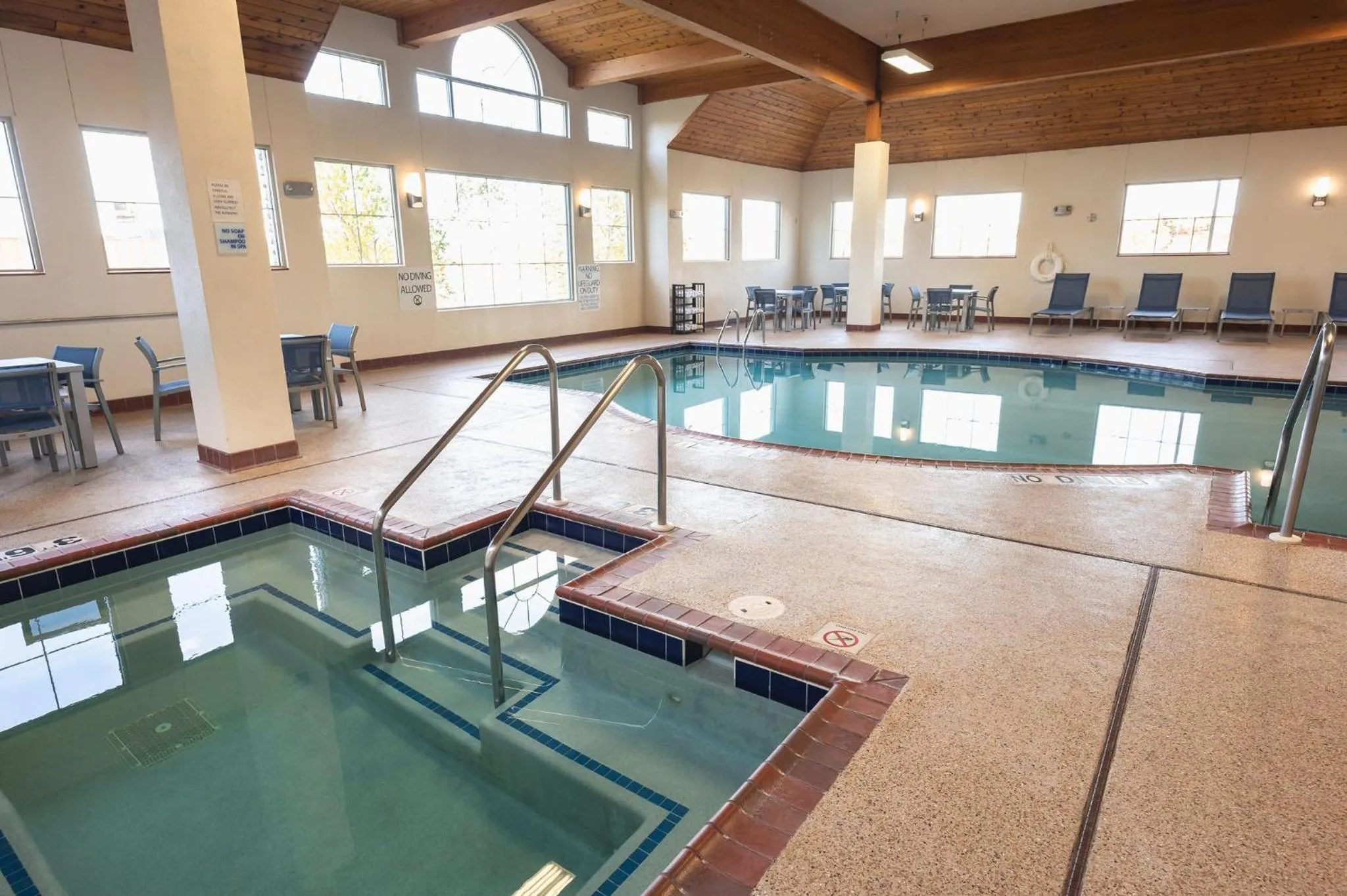 Swimming pool in Holiday Inn Express Houghton-Keweenaw by IHG