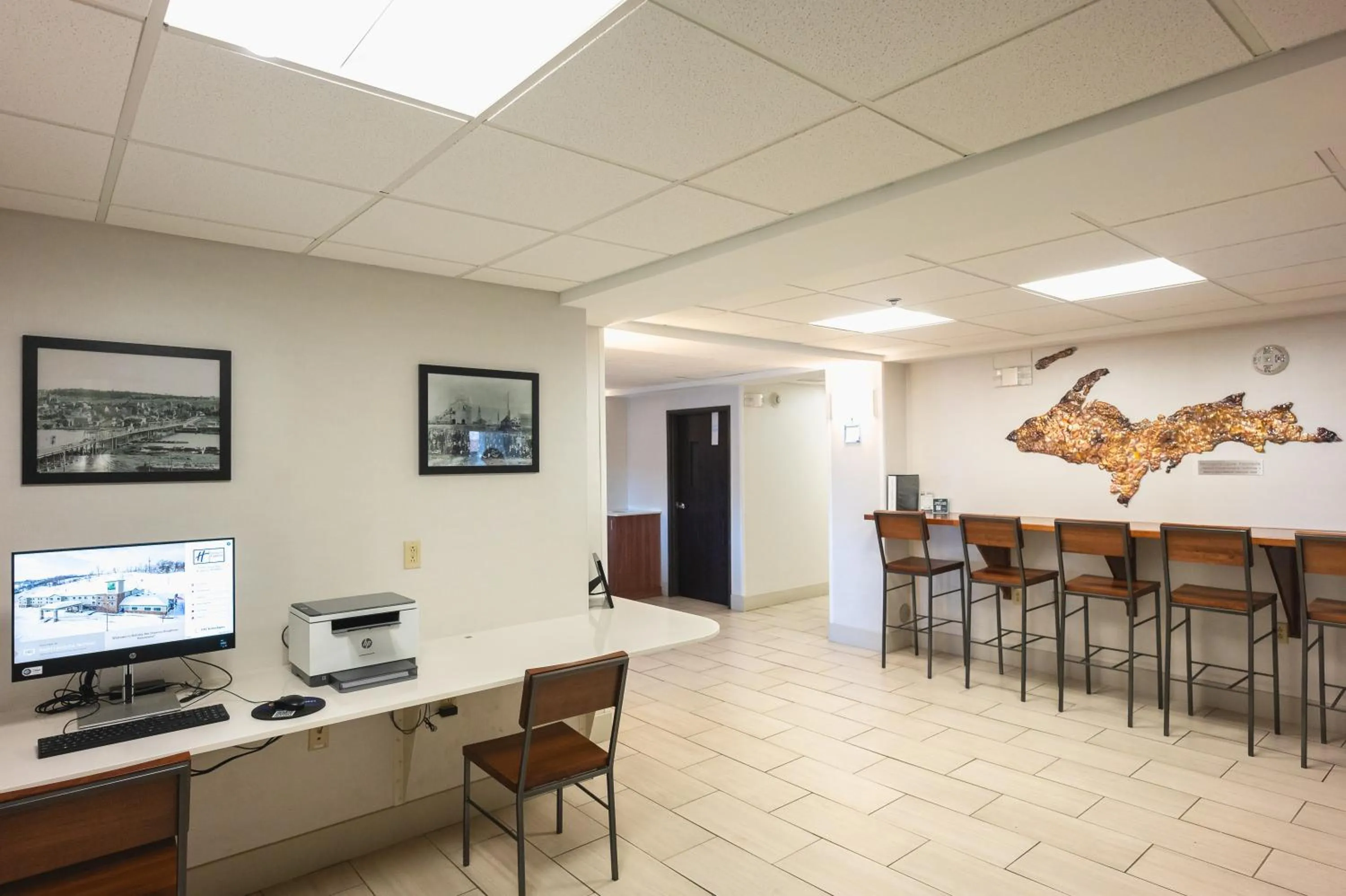Business facilities in Holiday Inn Express Houghton-Keweenaw by IHG