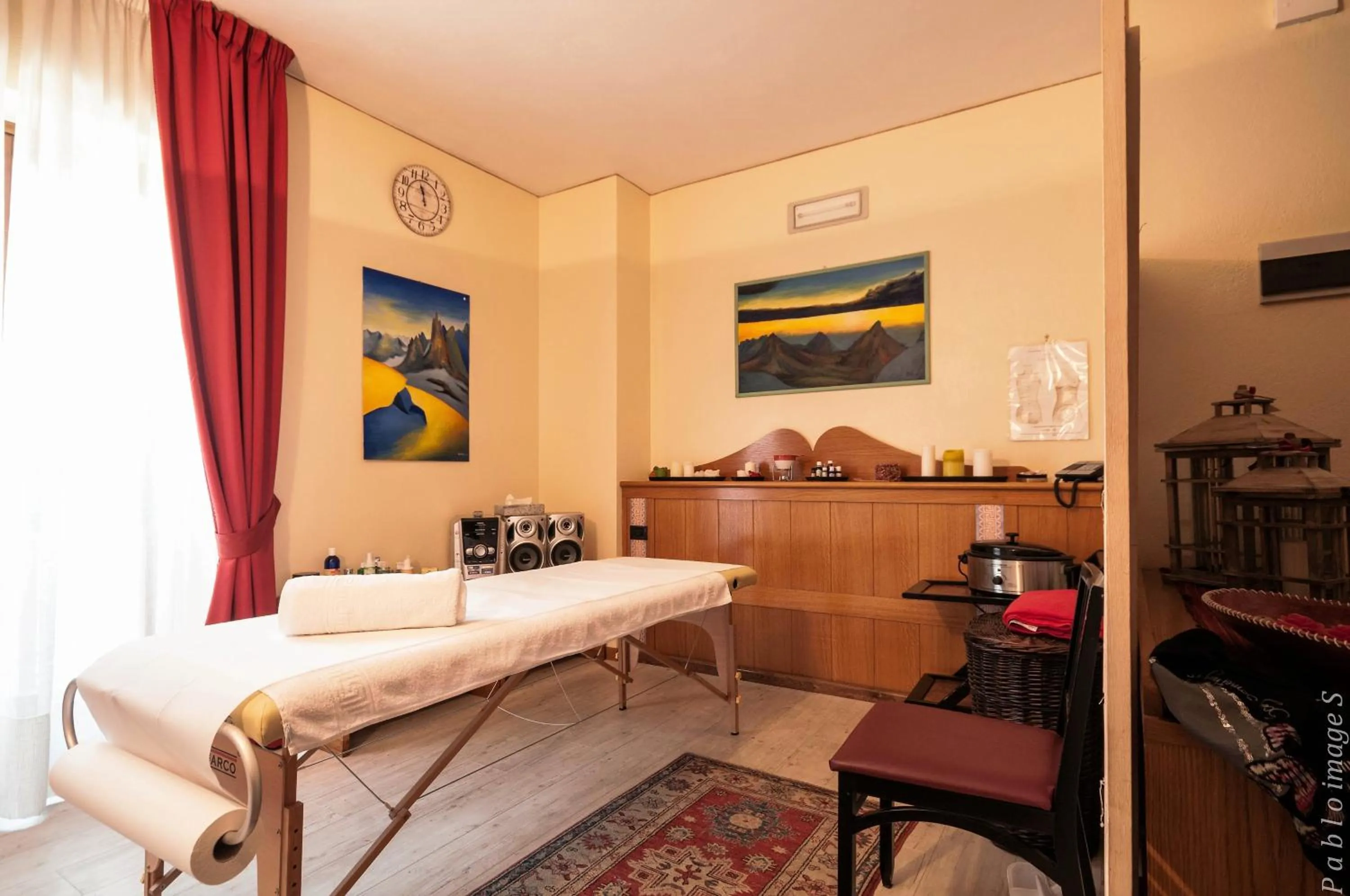 Spa and wellness centre/facilities in Hotel & Restaurant Le Charaban