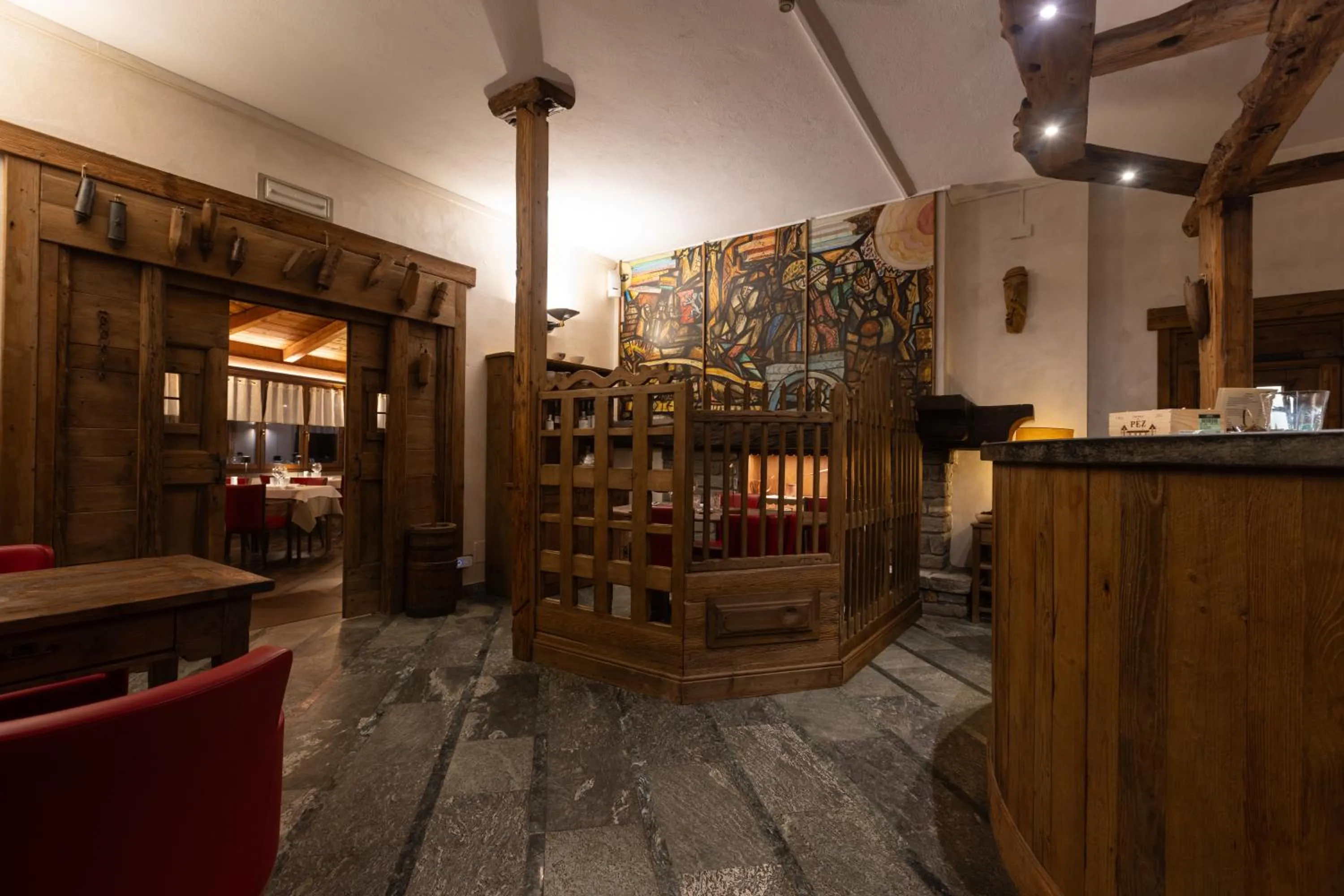 Restaurant/places to eat in Hotel & Restaurant Le Charaban