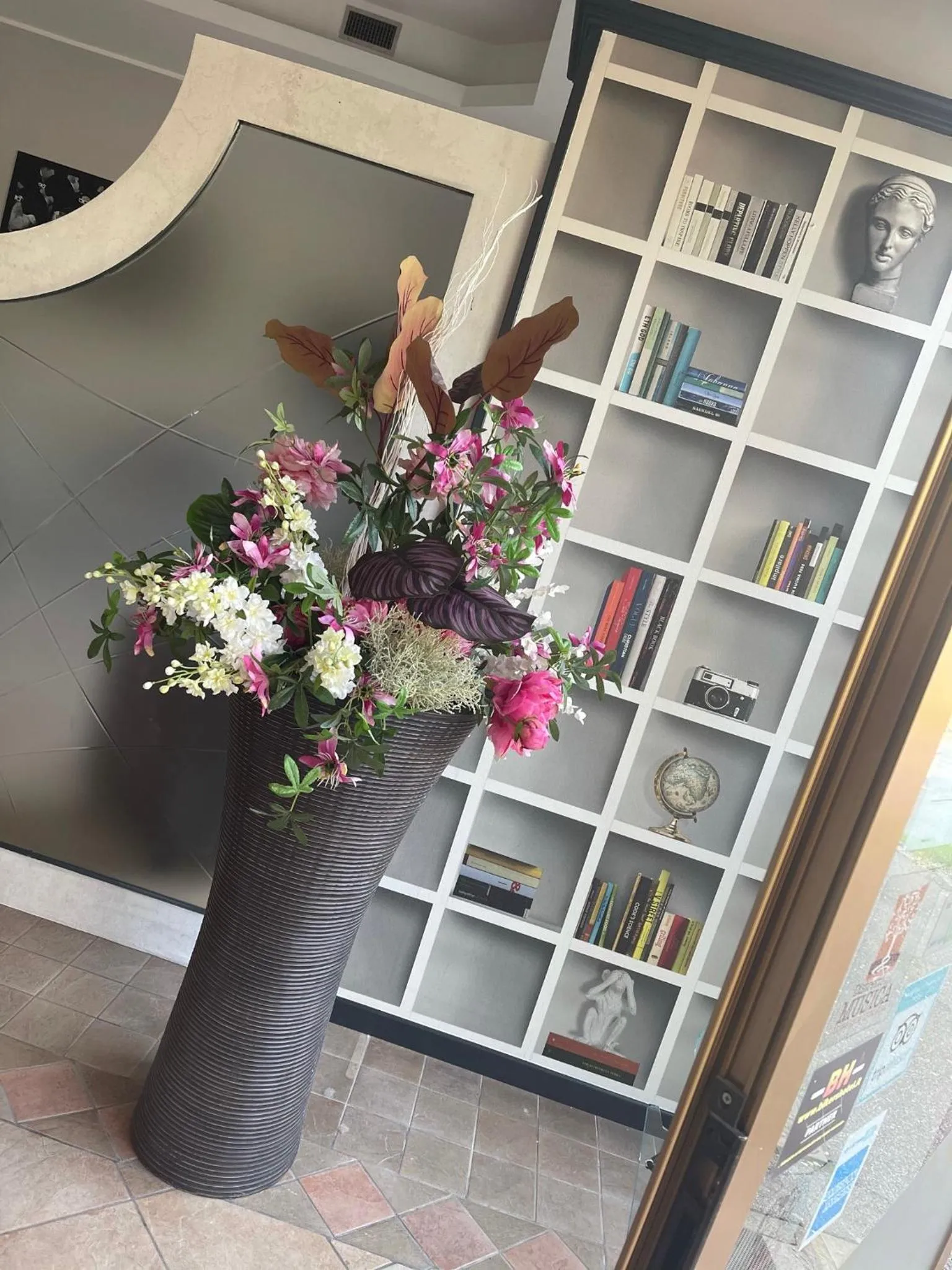 Lobby or reception in Albergo Visconti