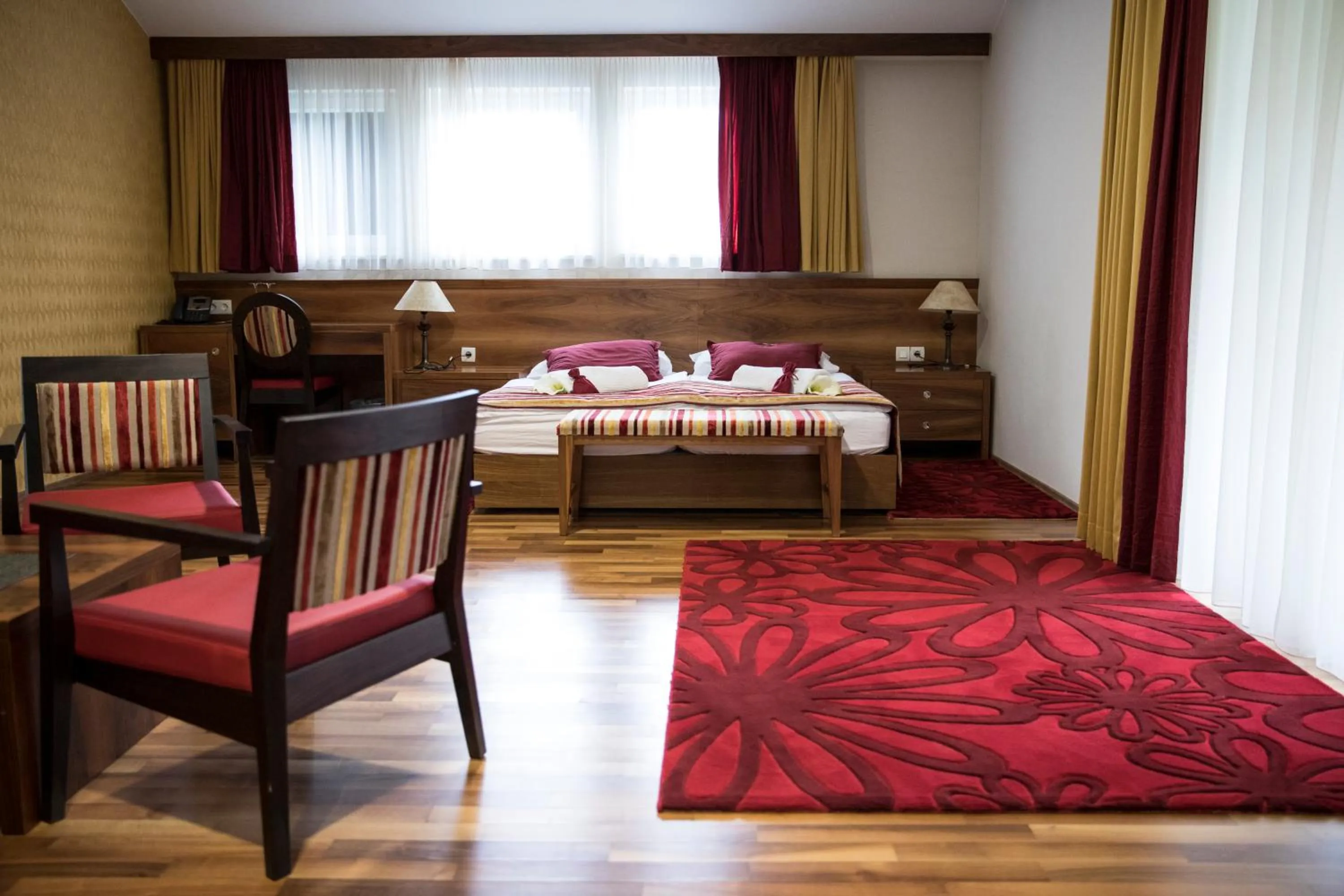 Bedroom, Bed in Hotel Mangart