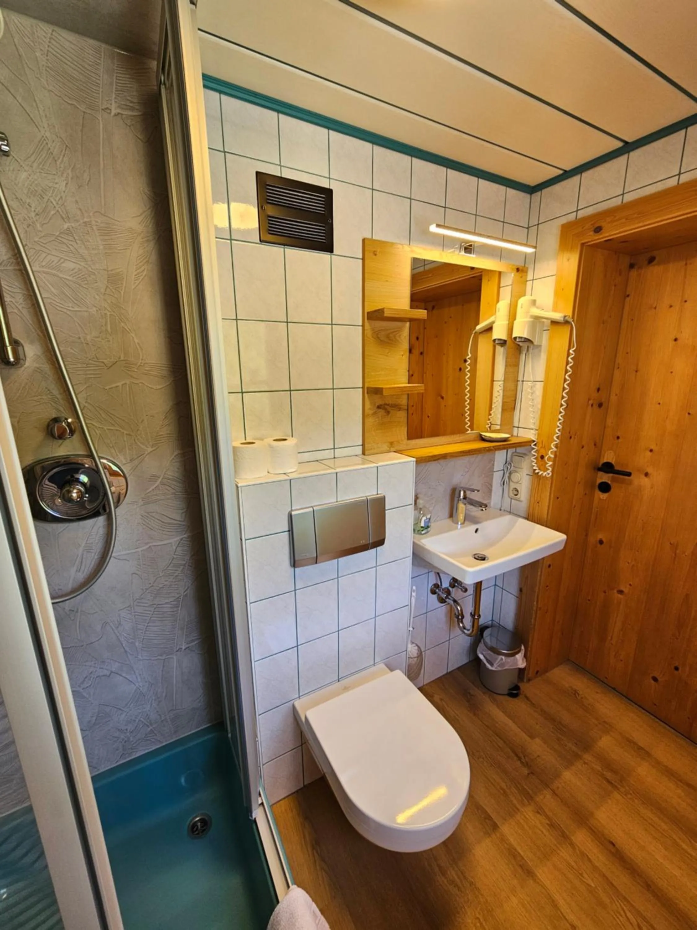 Bathroom in Landhotel Lacknerhof
