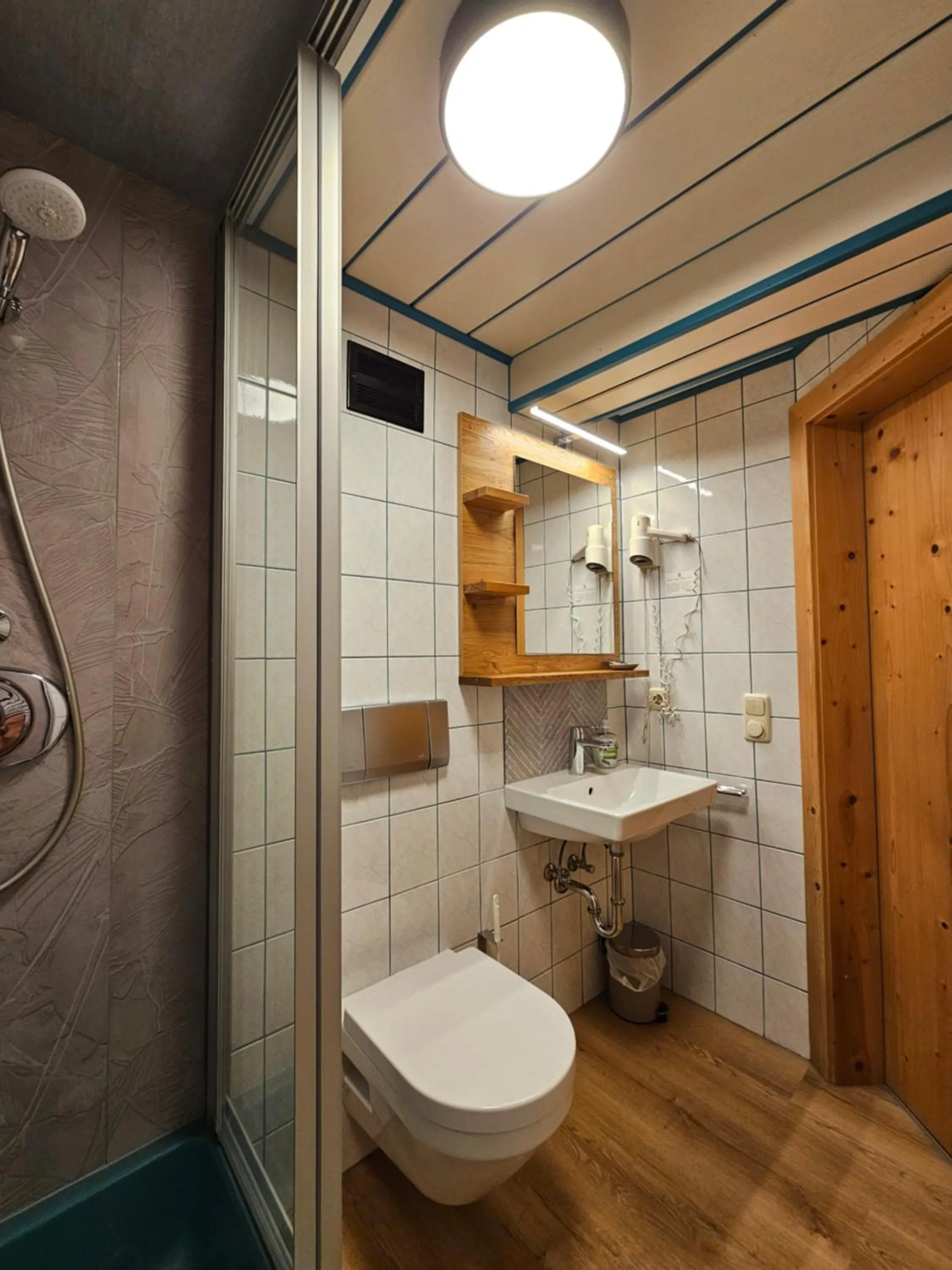 Bathroom in Landhotel Lacknerhof