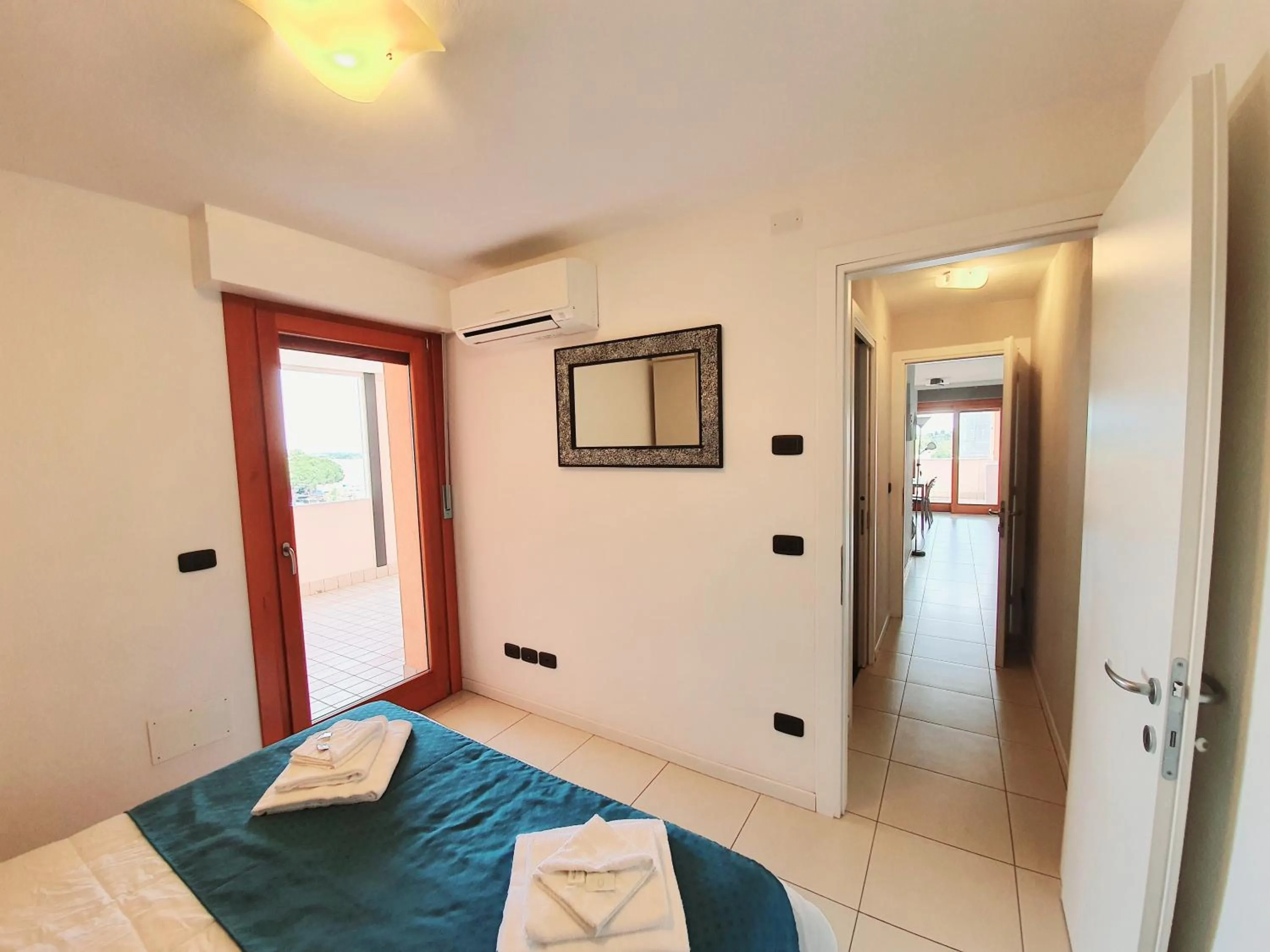 Photo of the whole room, Bed in Aparthotel Capitol