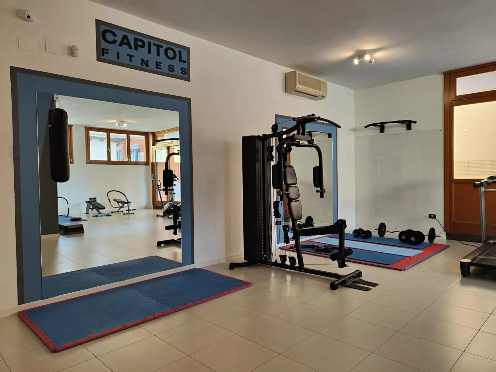 Fitness centre/facilities in Aparthotel Capitol