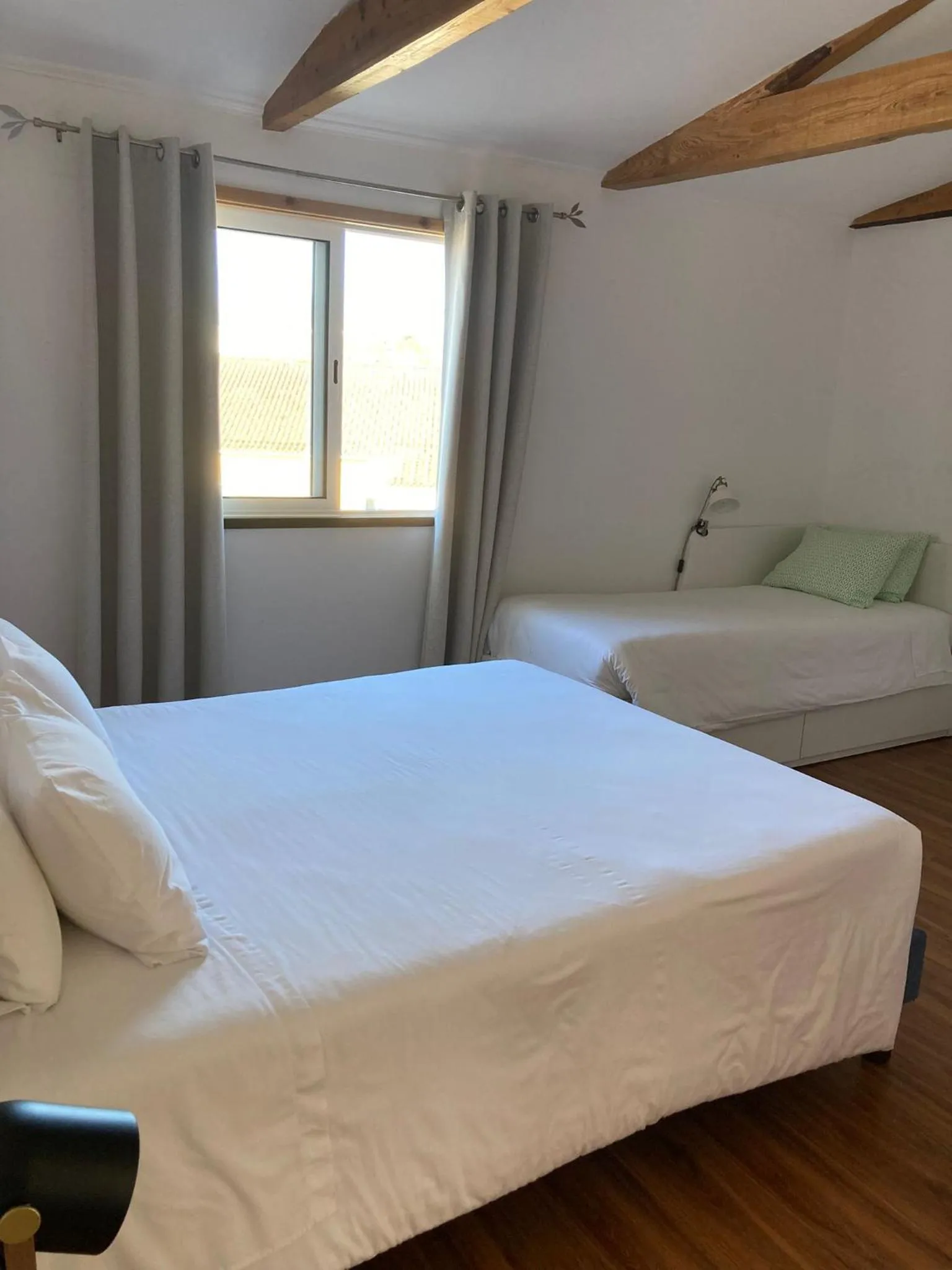 Bed in Porto Pim Guest House