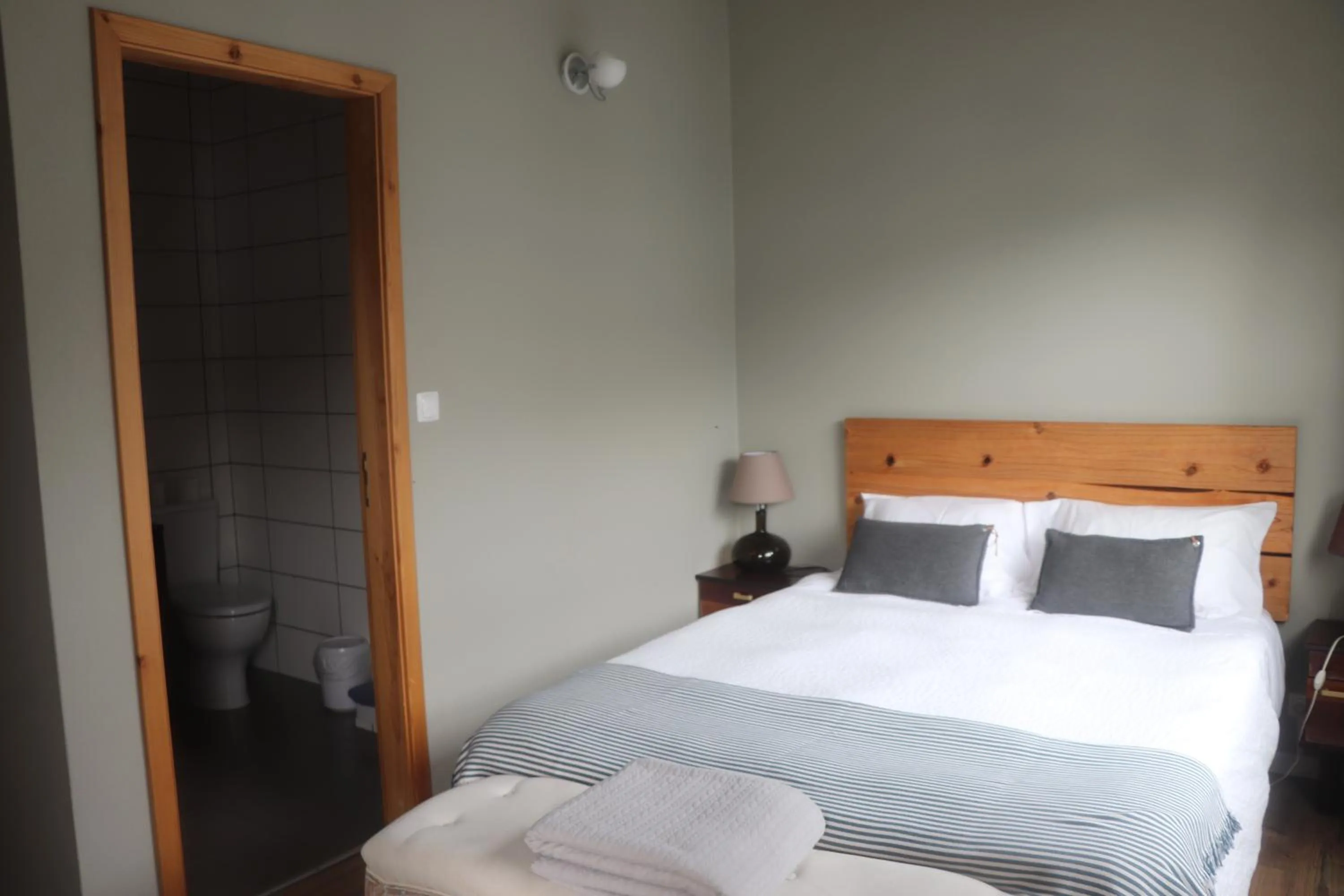 Bed in Porto Pim Guest House