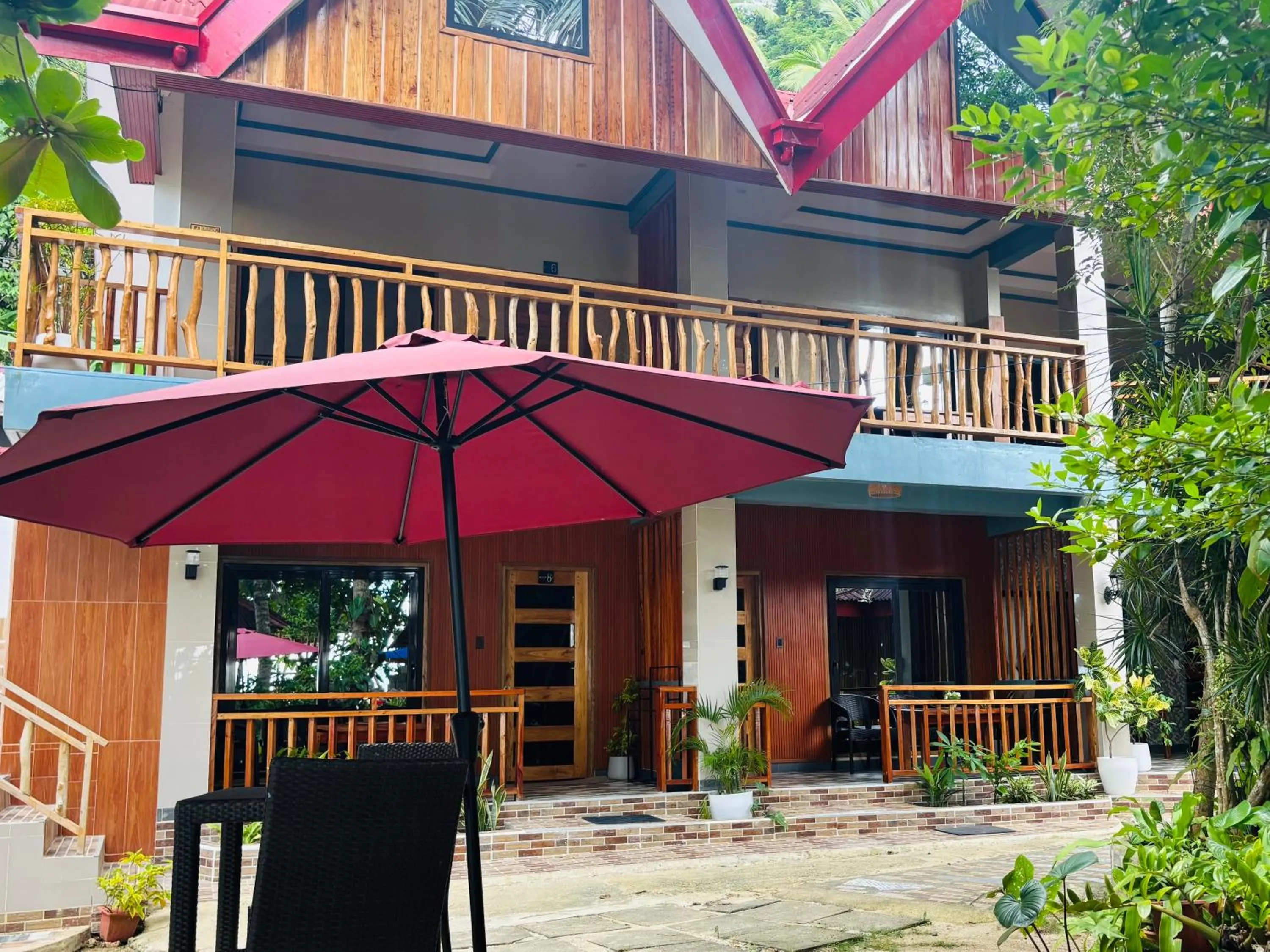 Property building in White Beach Front and Cottages