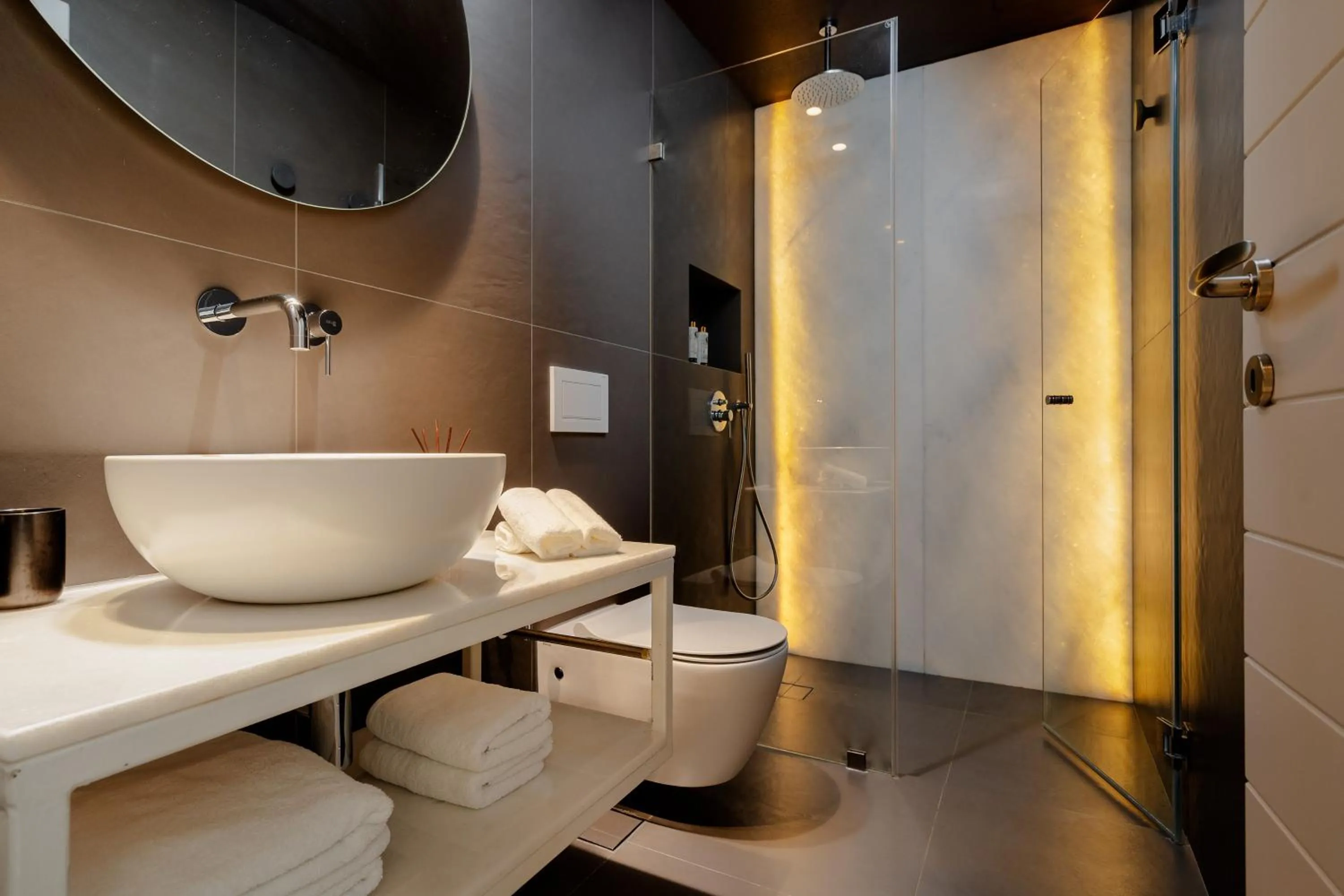 Bathroom in Ostria Inn