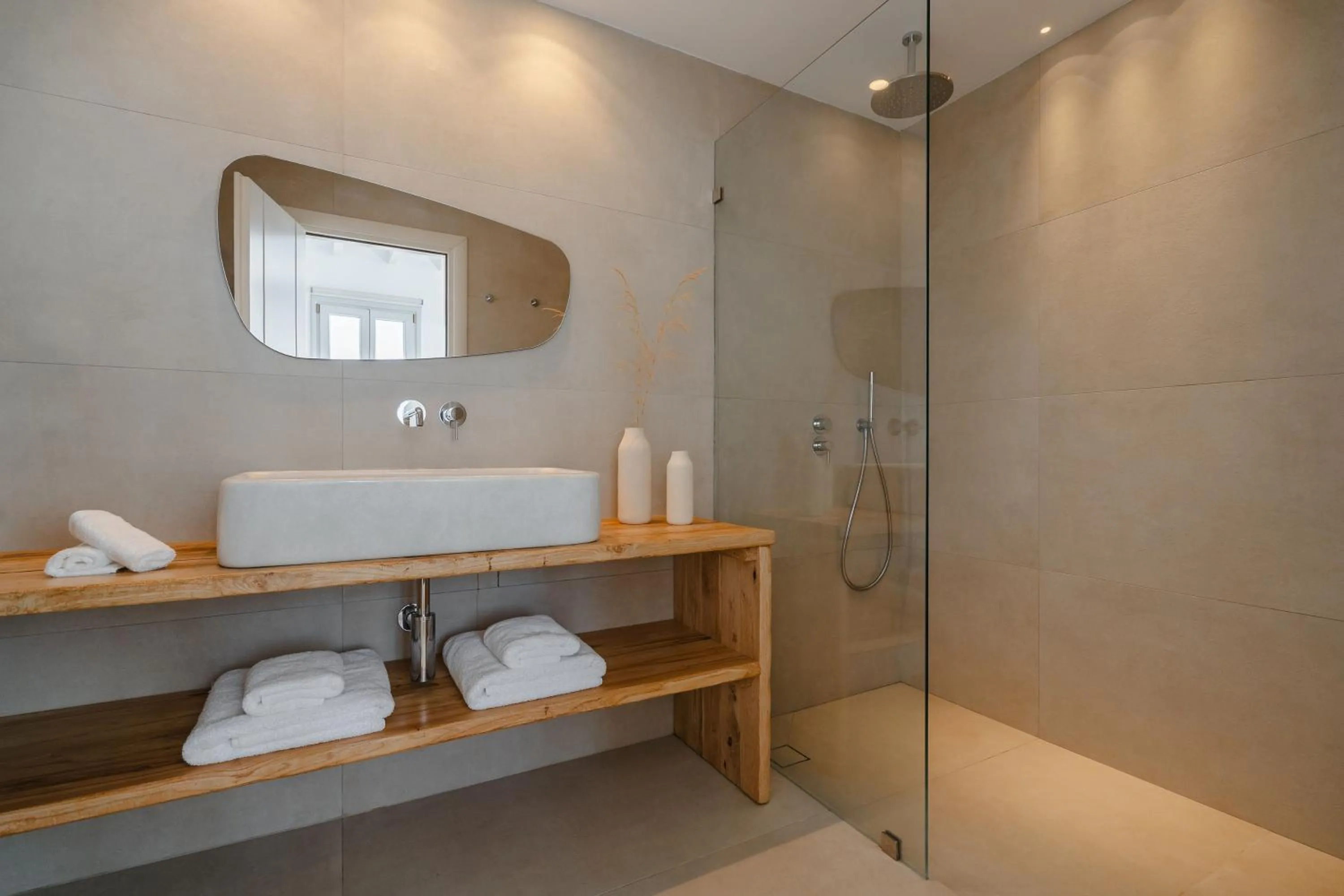 Bathroom in Ostria Inn