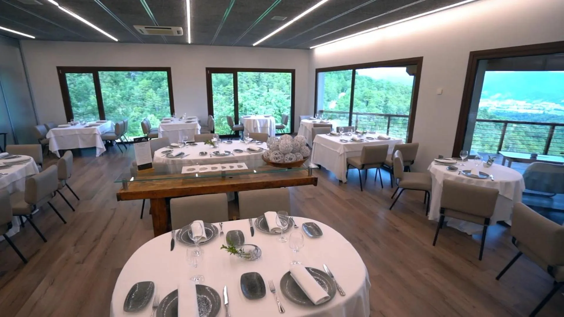 Restaurant/places to eat in Hotel Can Boix de Peramola